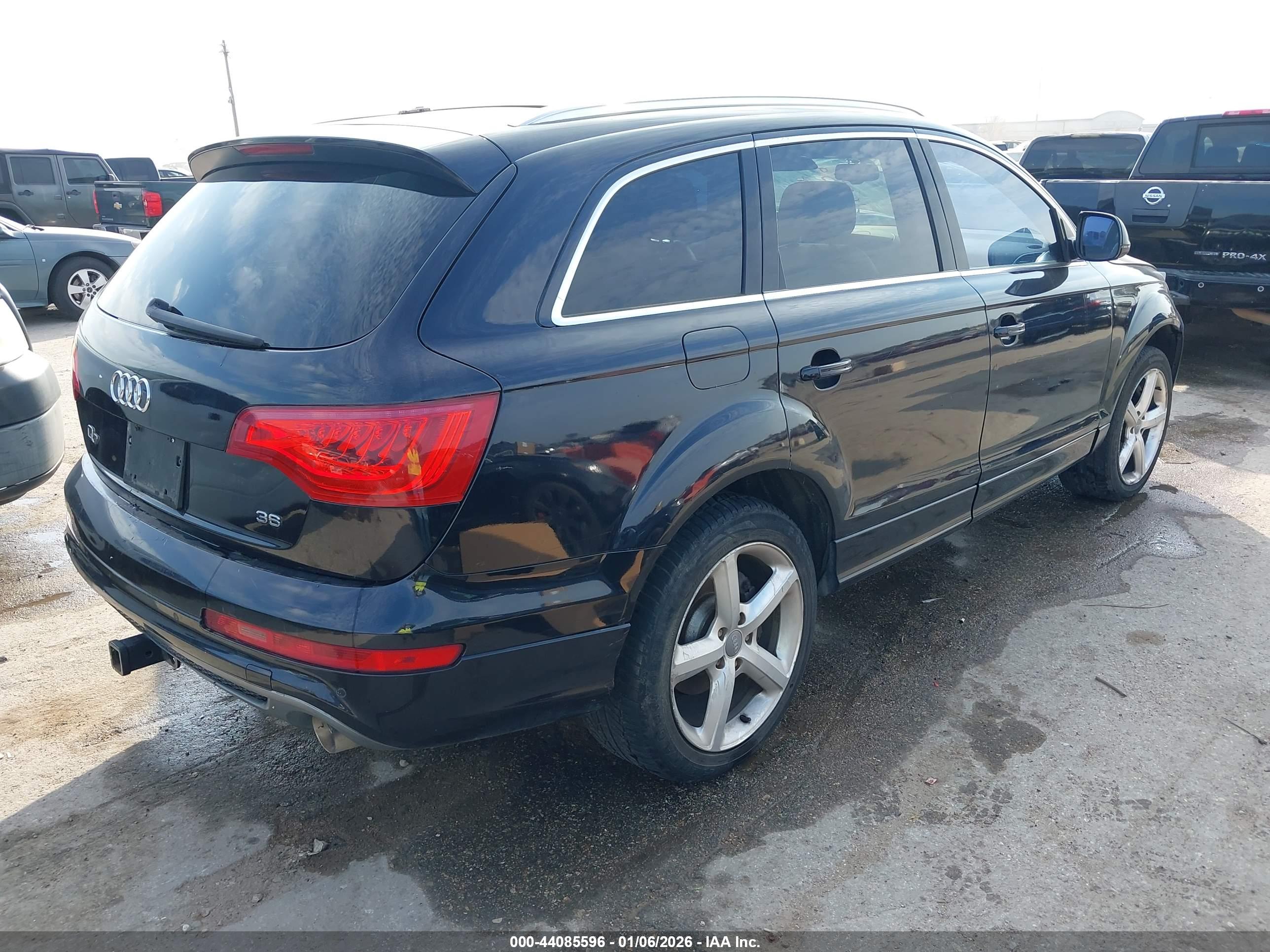 AUDI Q7 image 4