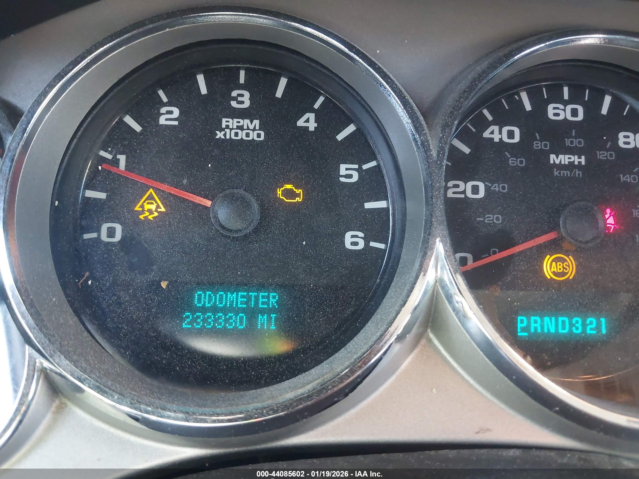 CHEVROLET SILVERADO image 7