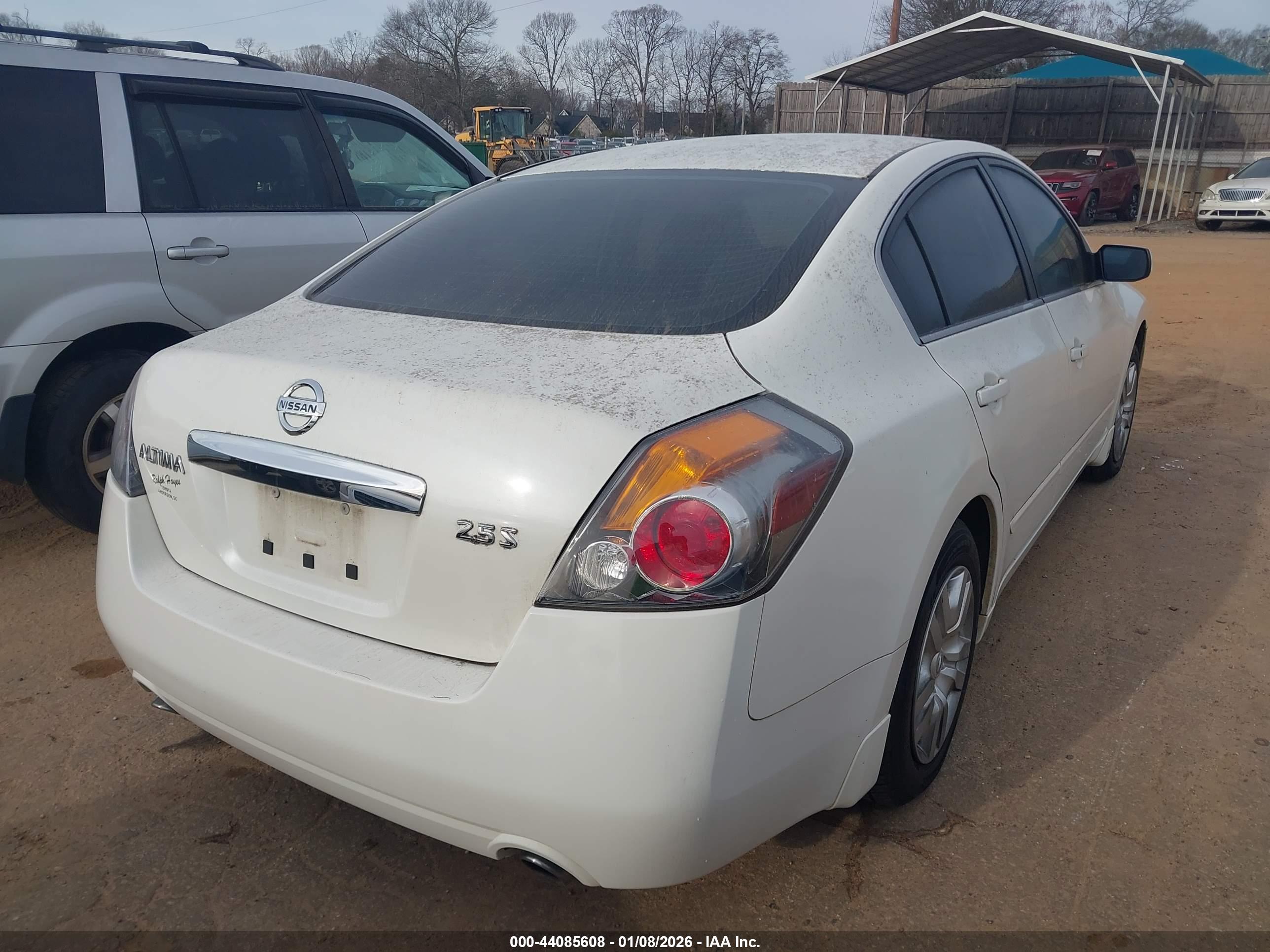 NISSAN ALTIMA image 4