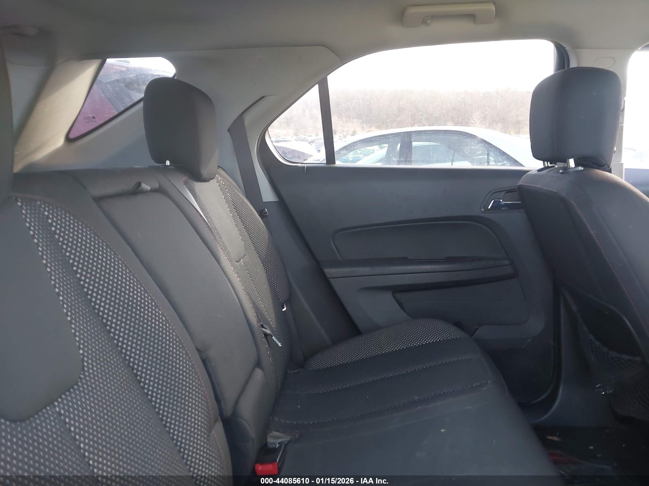 CHEVROLET EQUINOX image 8