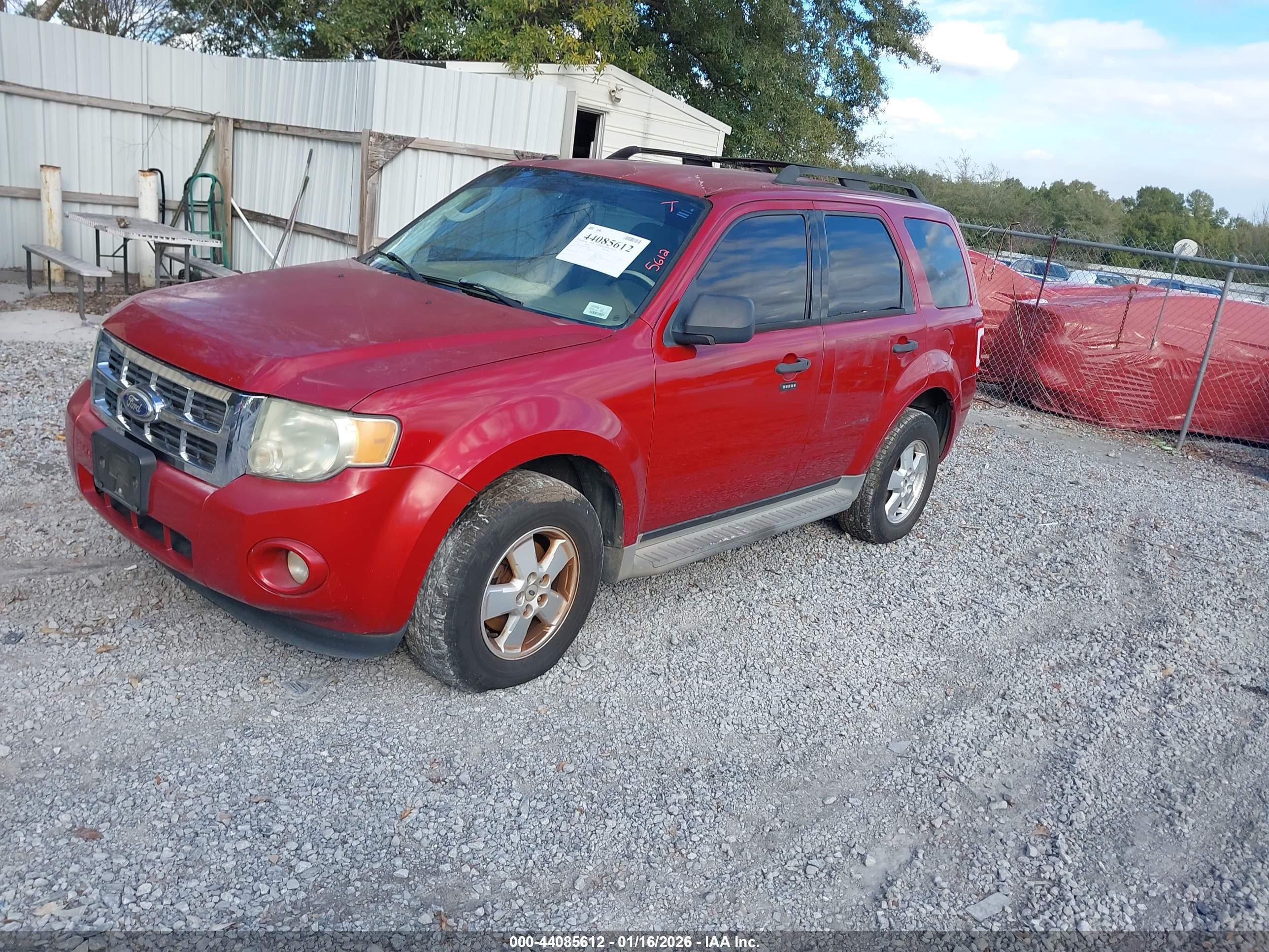 FORD ESCAPE image 2