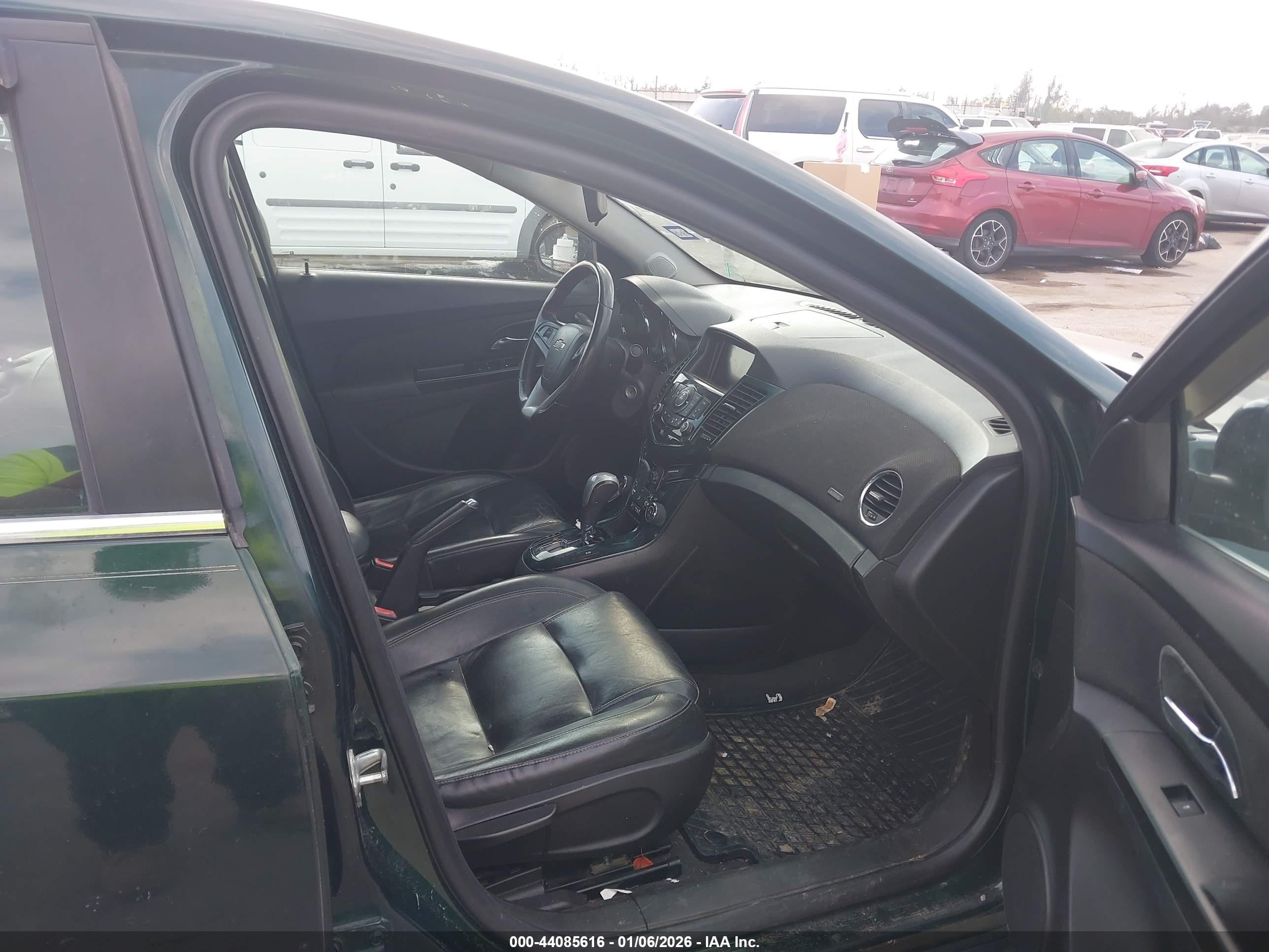 CHEVROLET CRUZE image 5