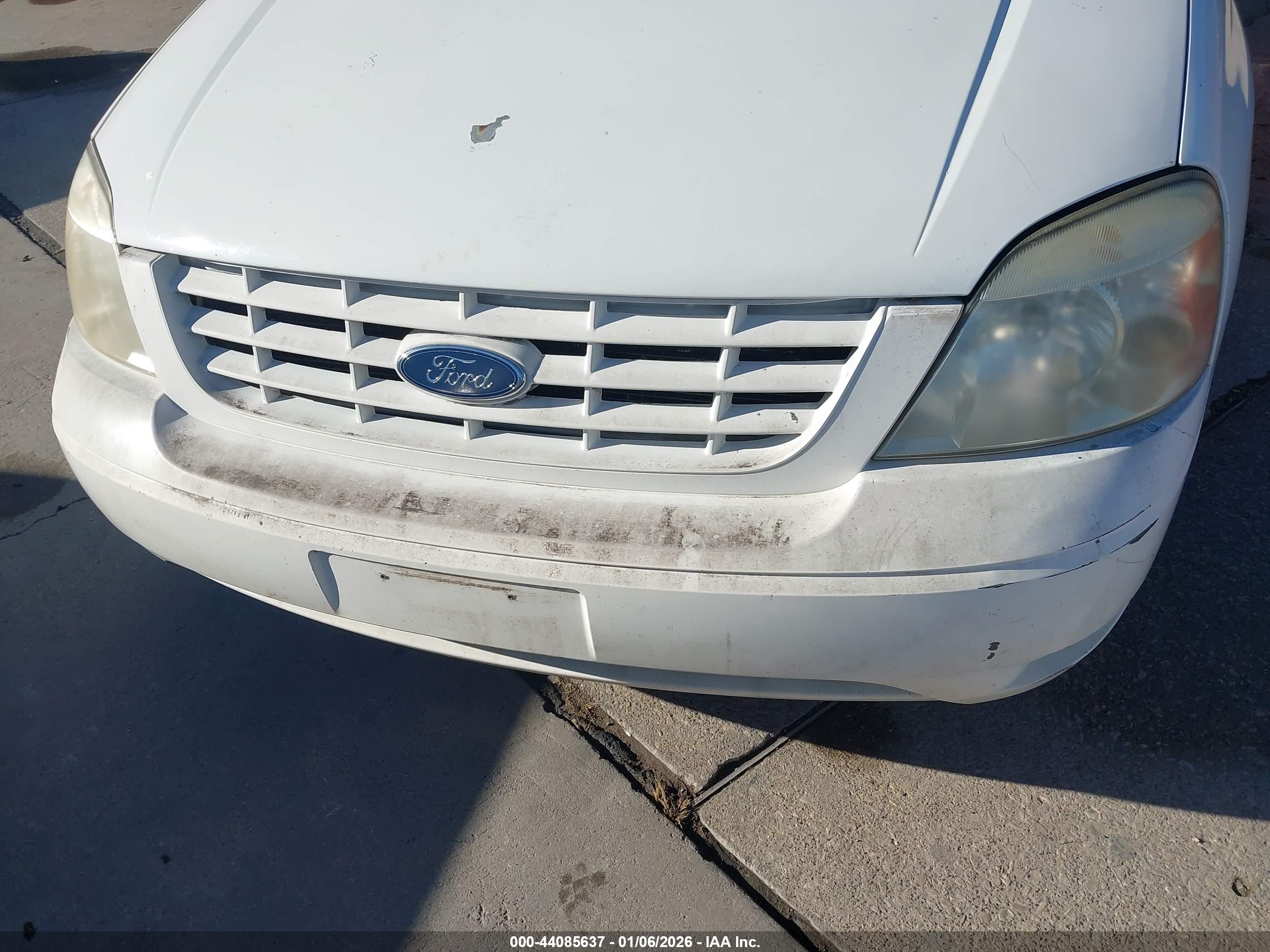 FORD FREESTAR image 6