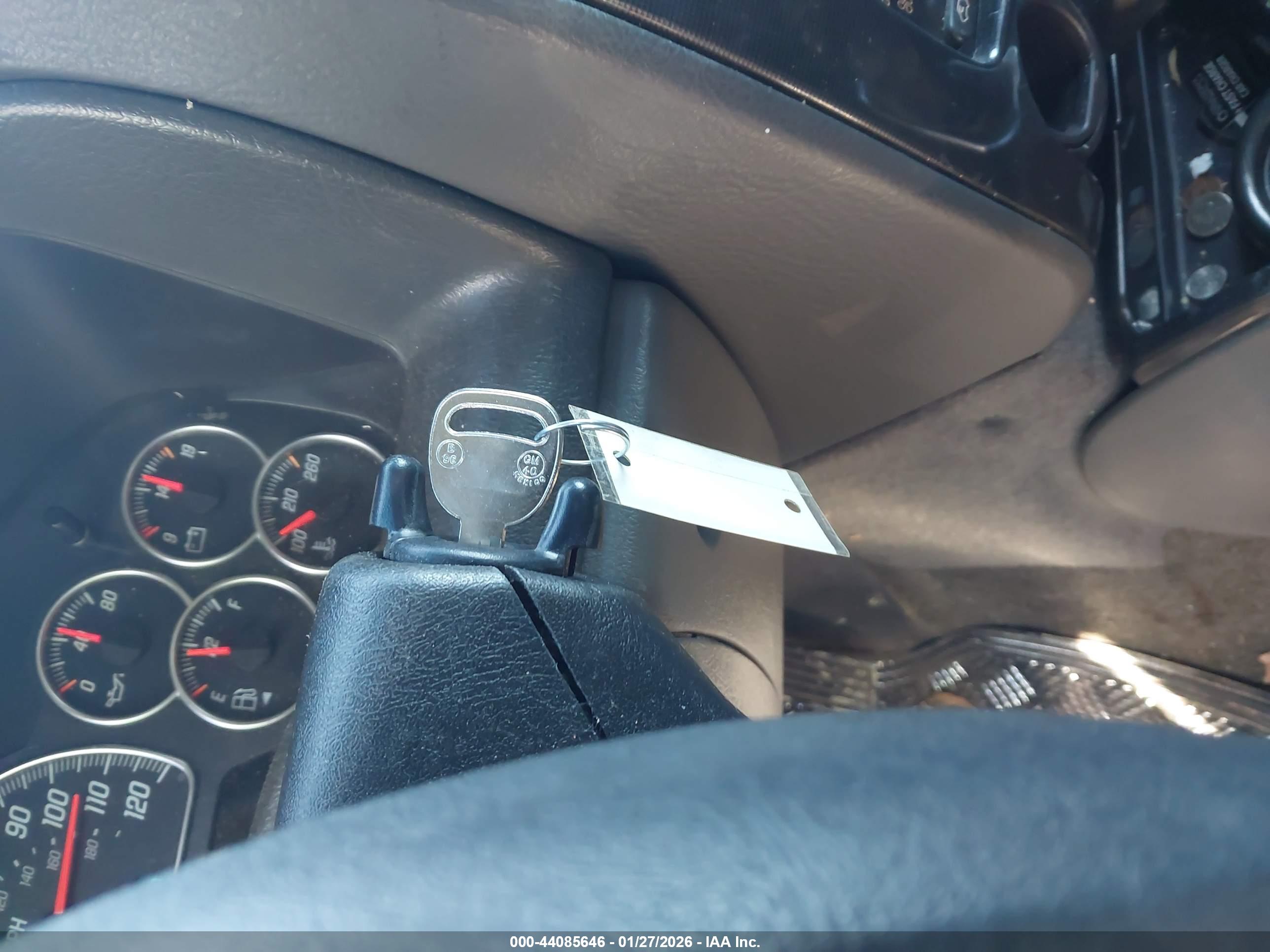 GMC ENVOY image 11