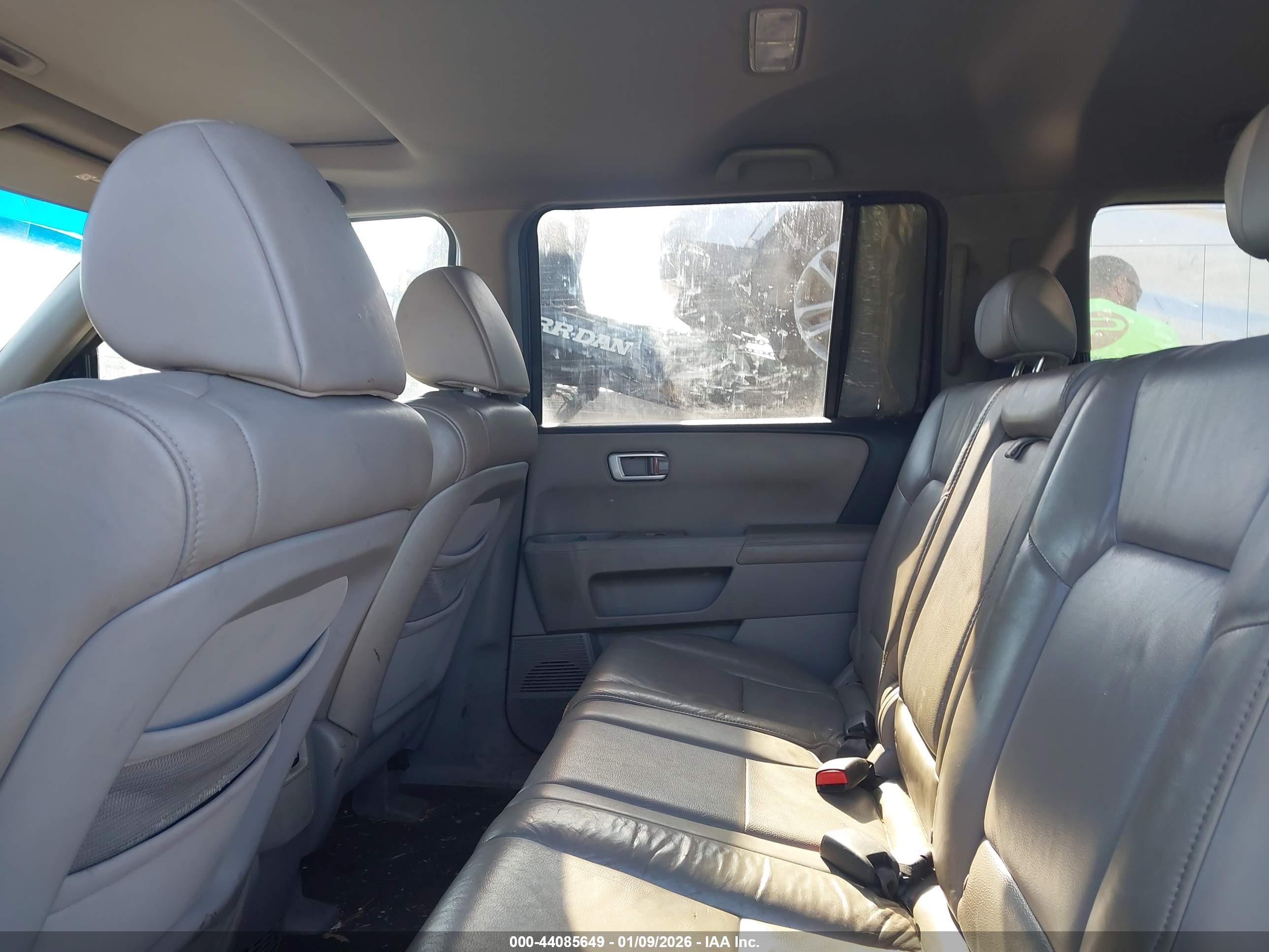HONDA PILOT image 8