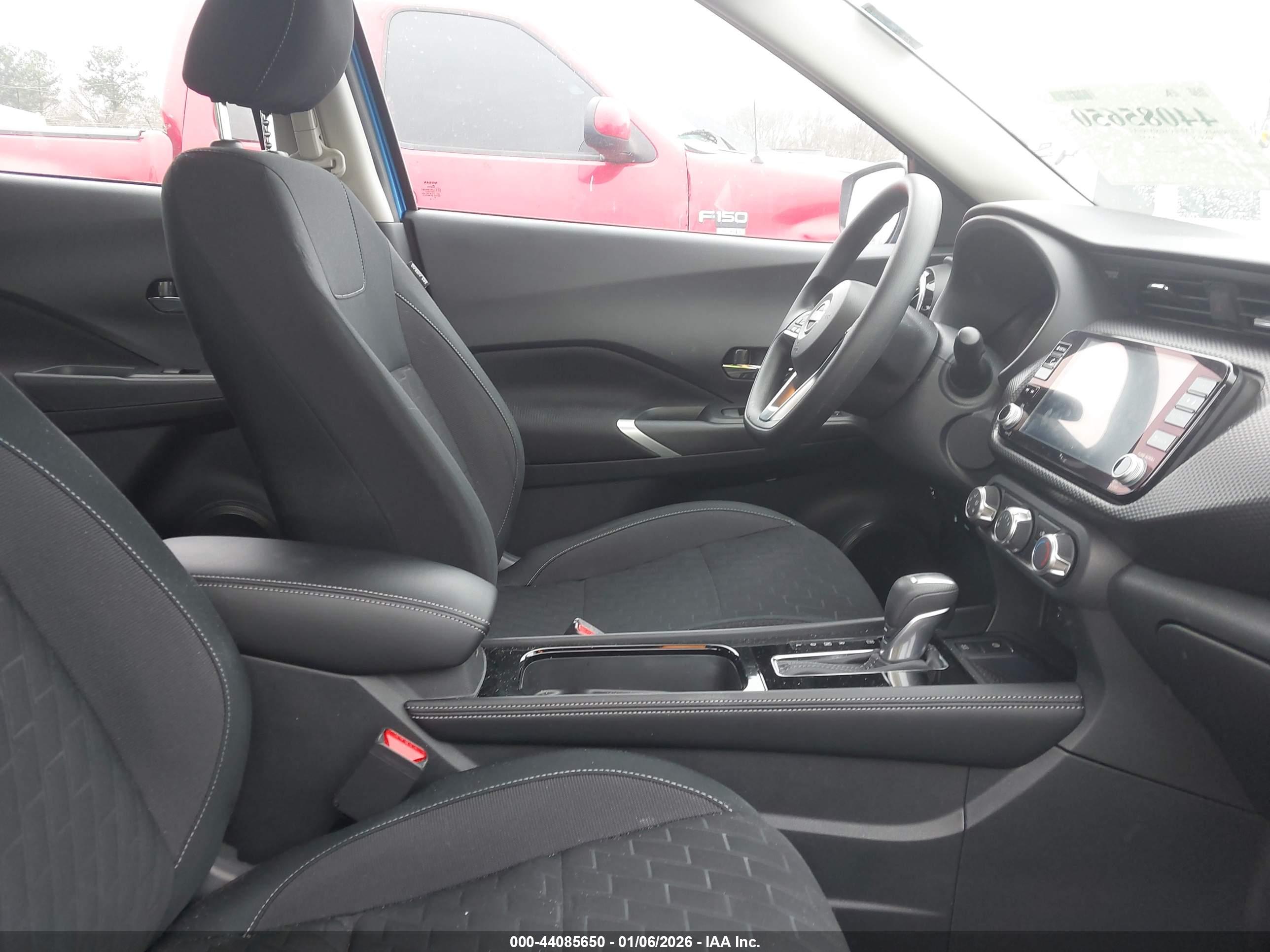 NISSAN KICKS image 5