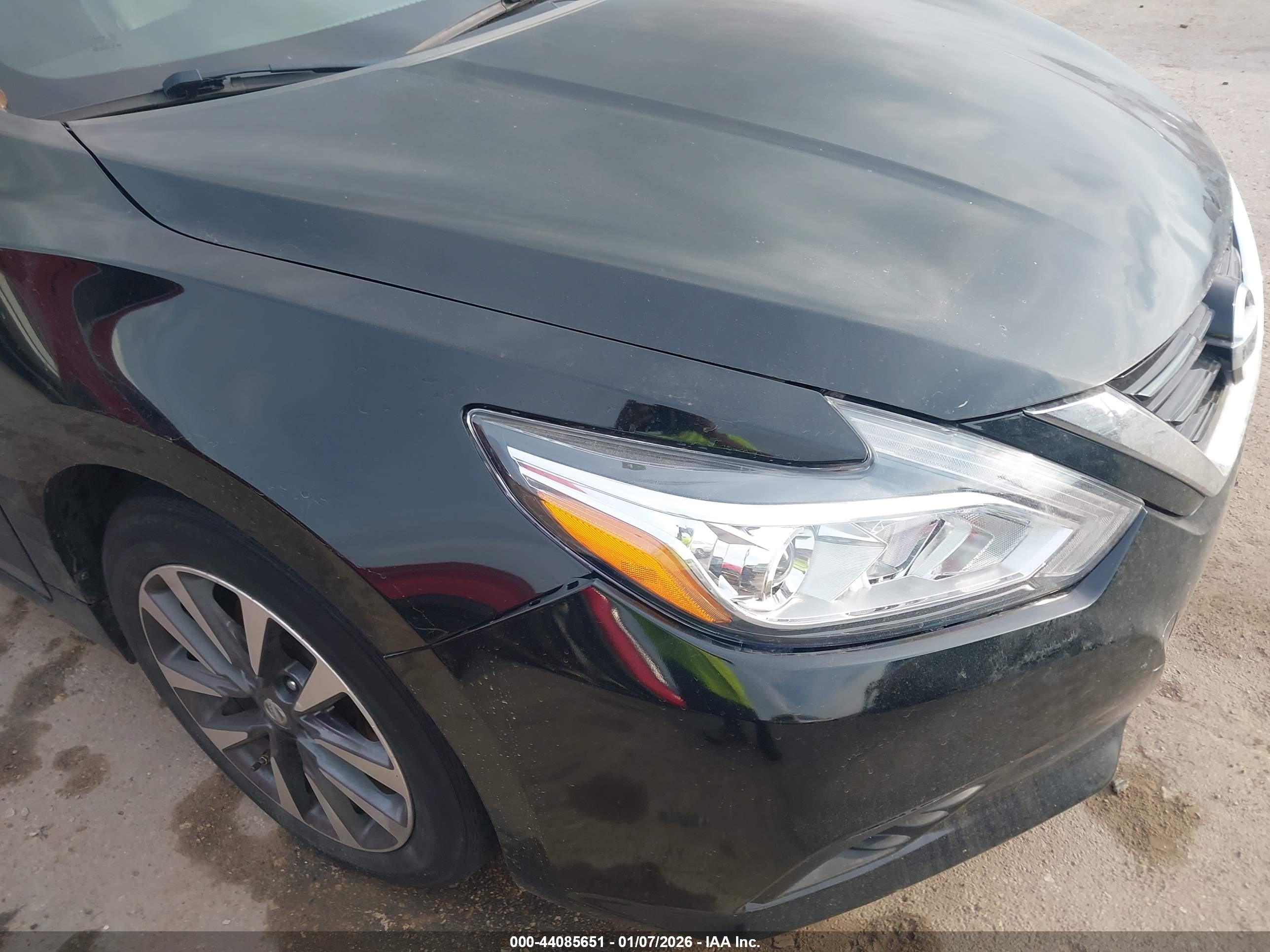 NISSAN ALTIMA image 6