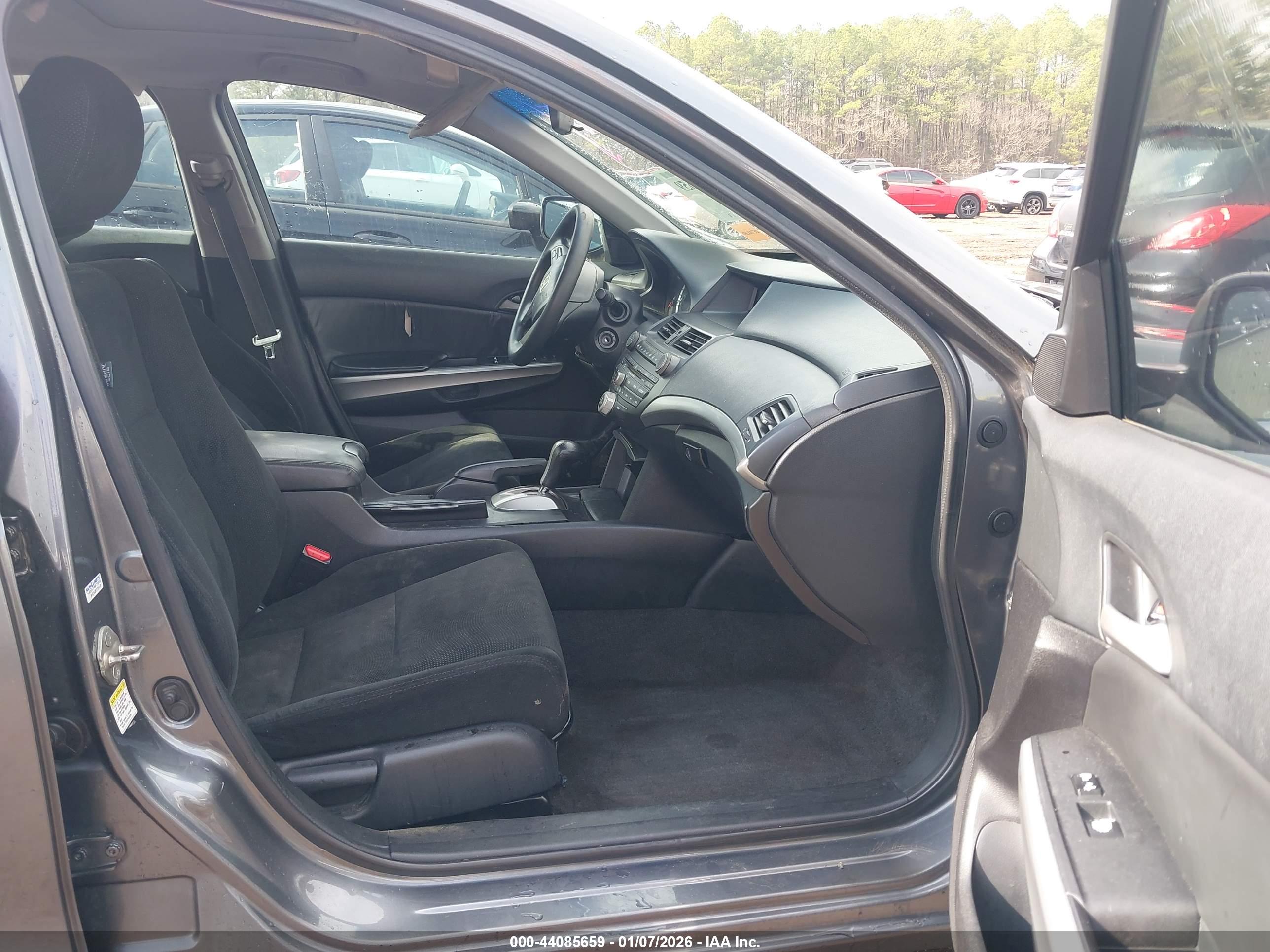 HONDA ACCORD image 5