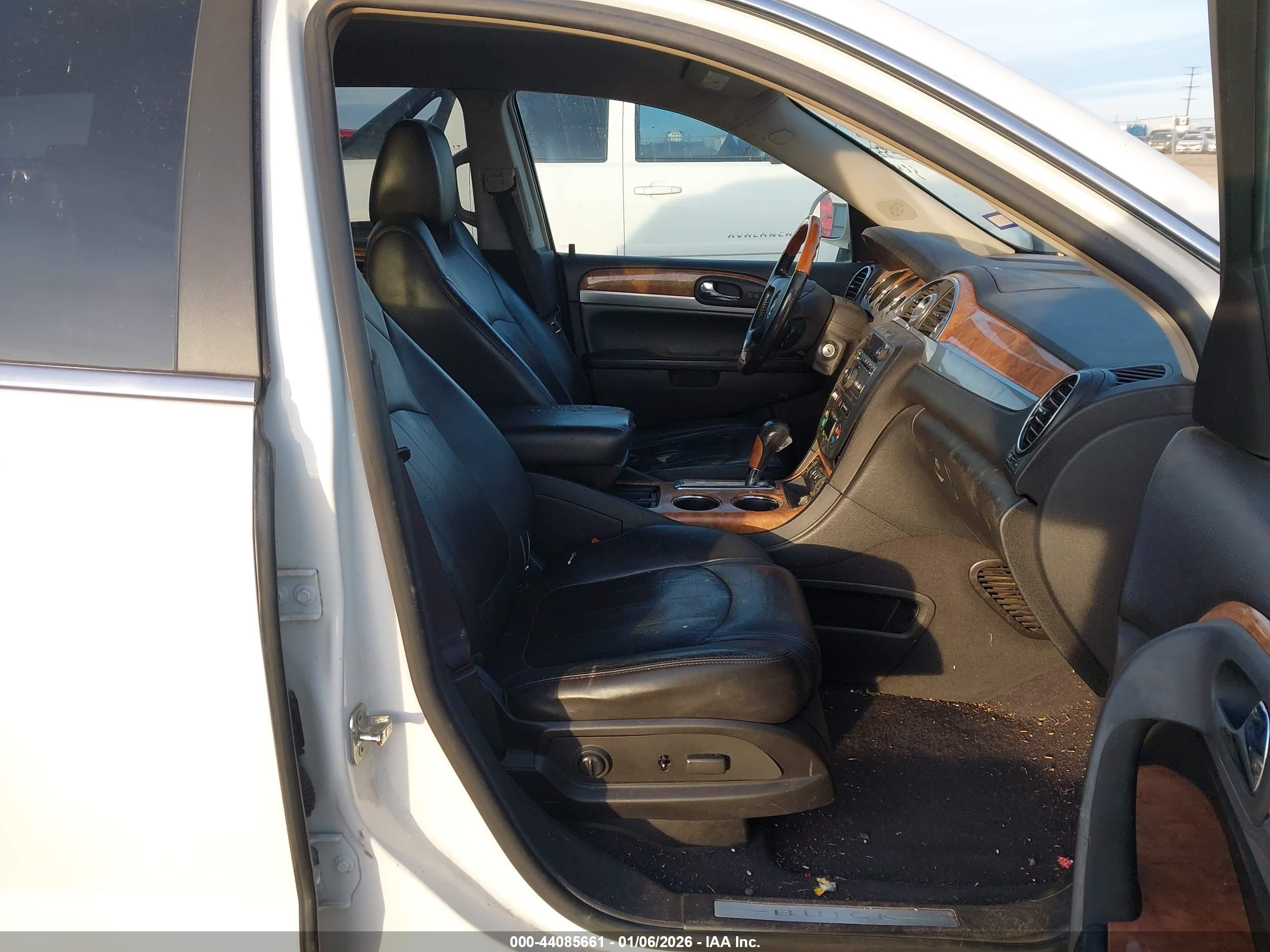 BUICK ENCLAVE image 5