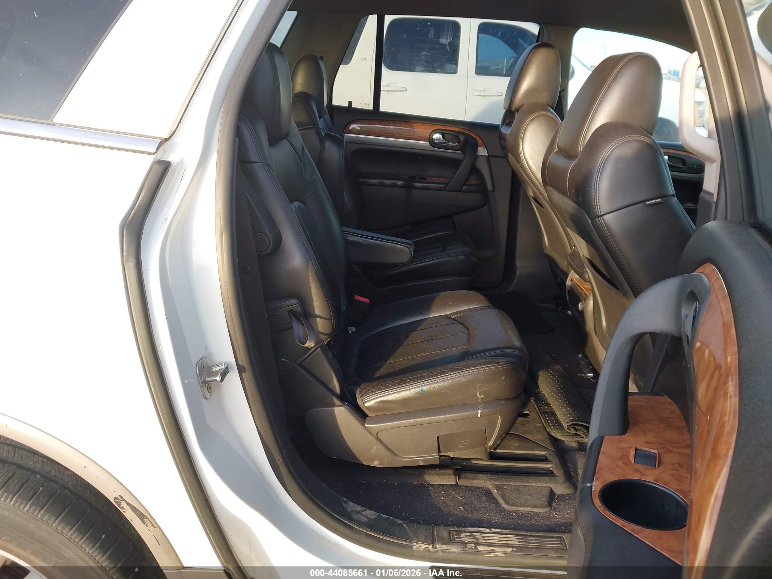 BUICK ENCLAVE image 8