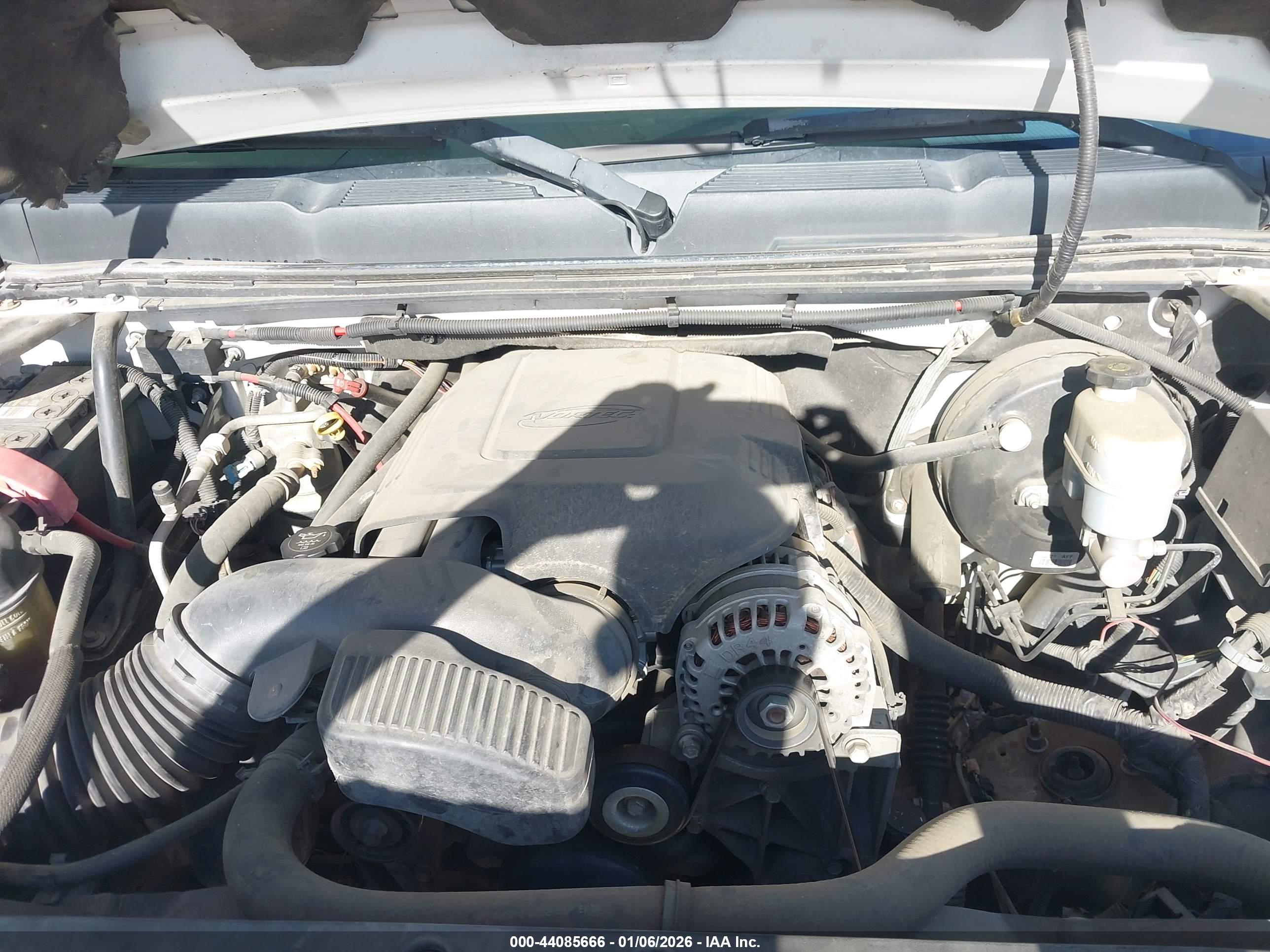 CHEVROLET SILVERADO image 10