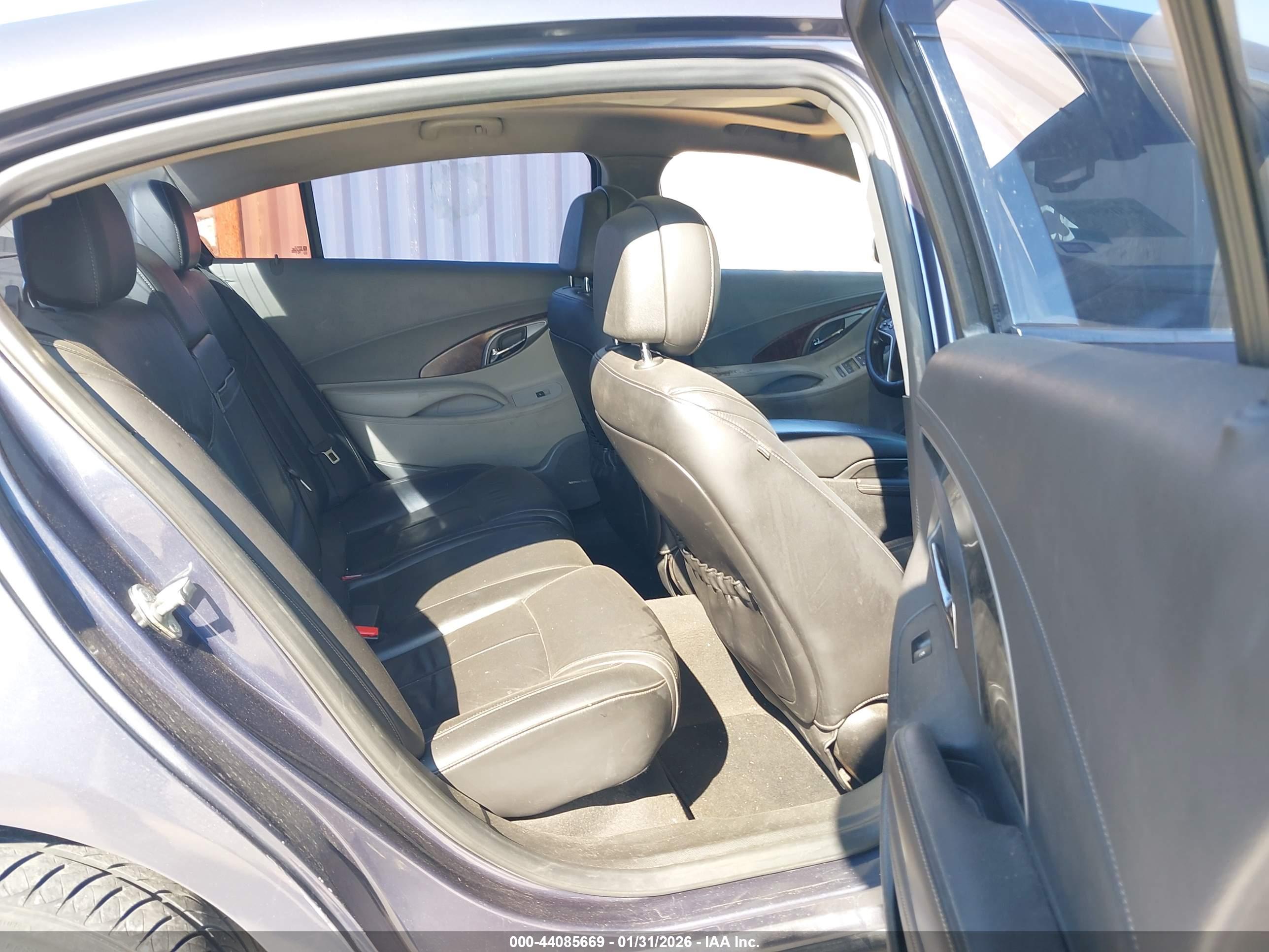 BUICK LACROSSE image 8