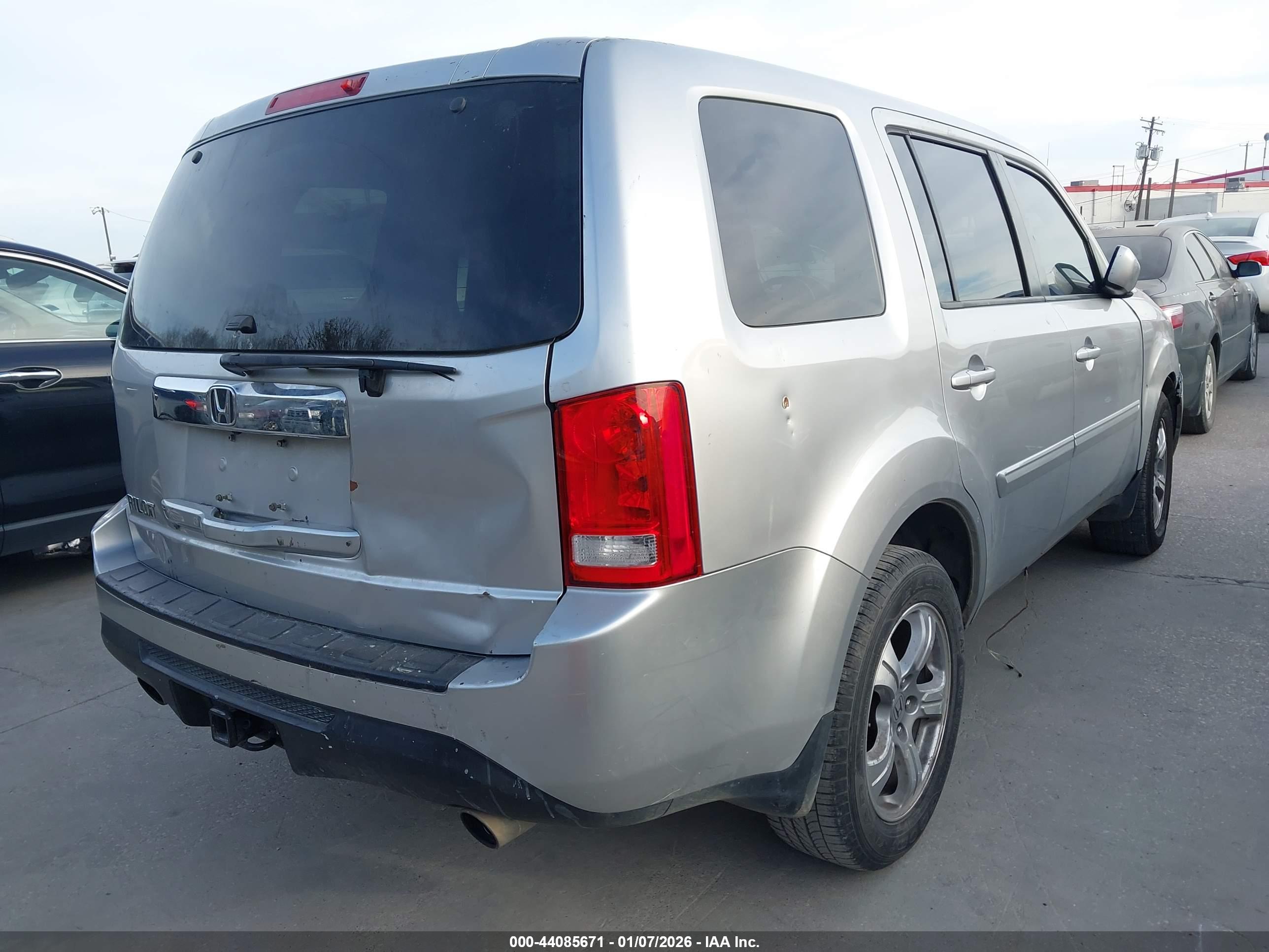 HONDA PILOT image 4