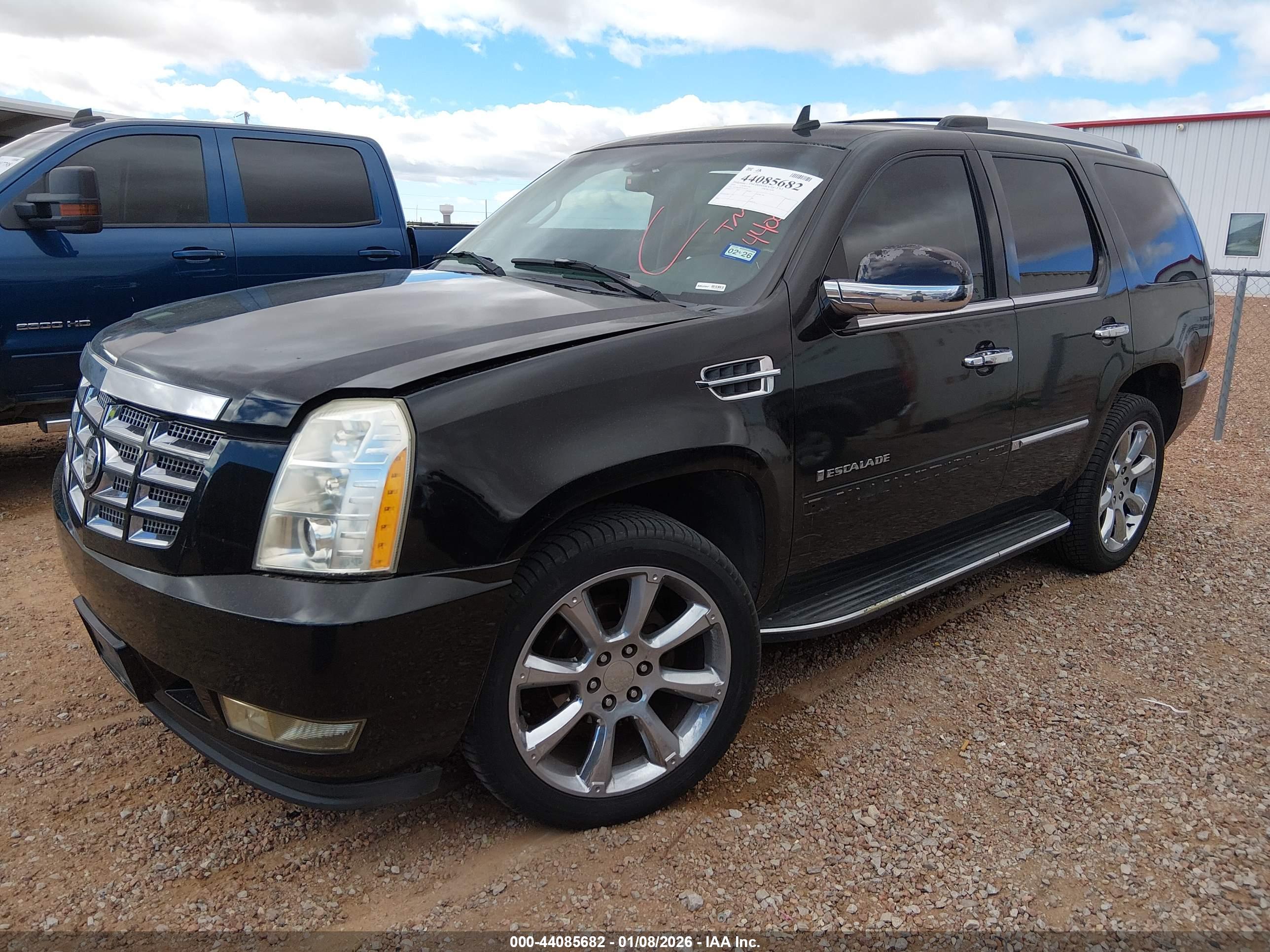 CADILLAC ESCALADE image 2