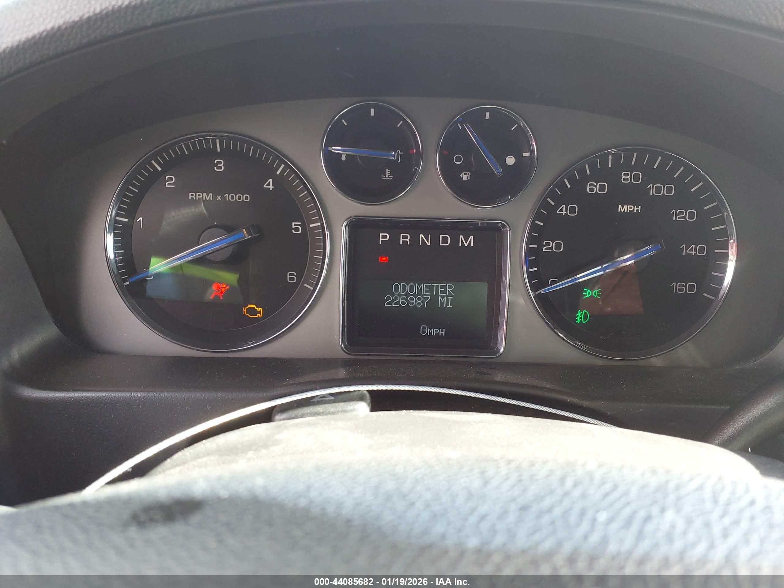 CADILLAC ESCALADE image 7