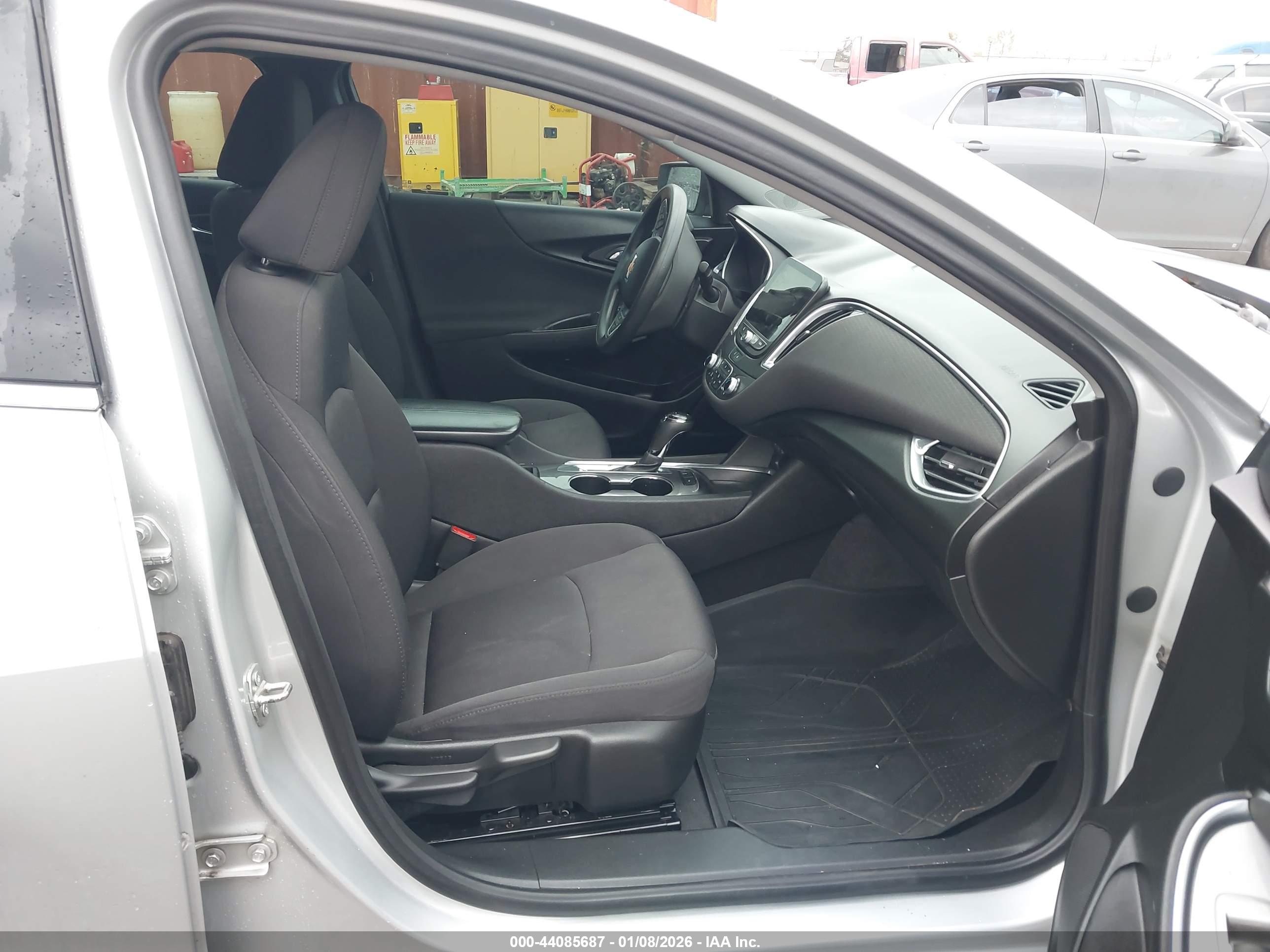 CHEVROLET MALIBU image 5