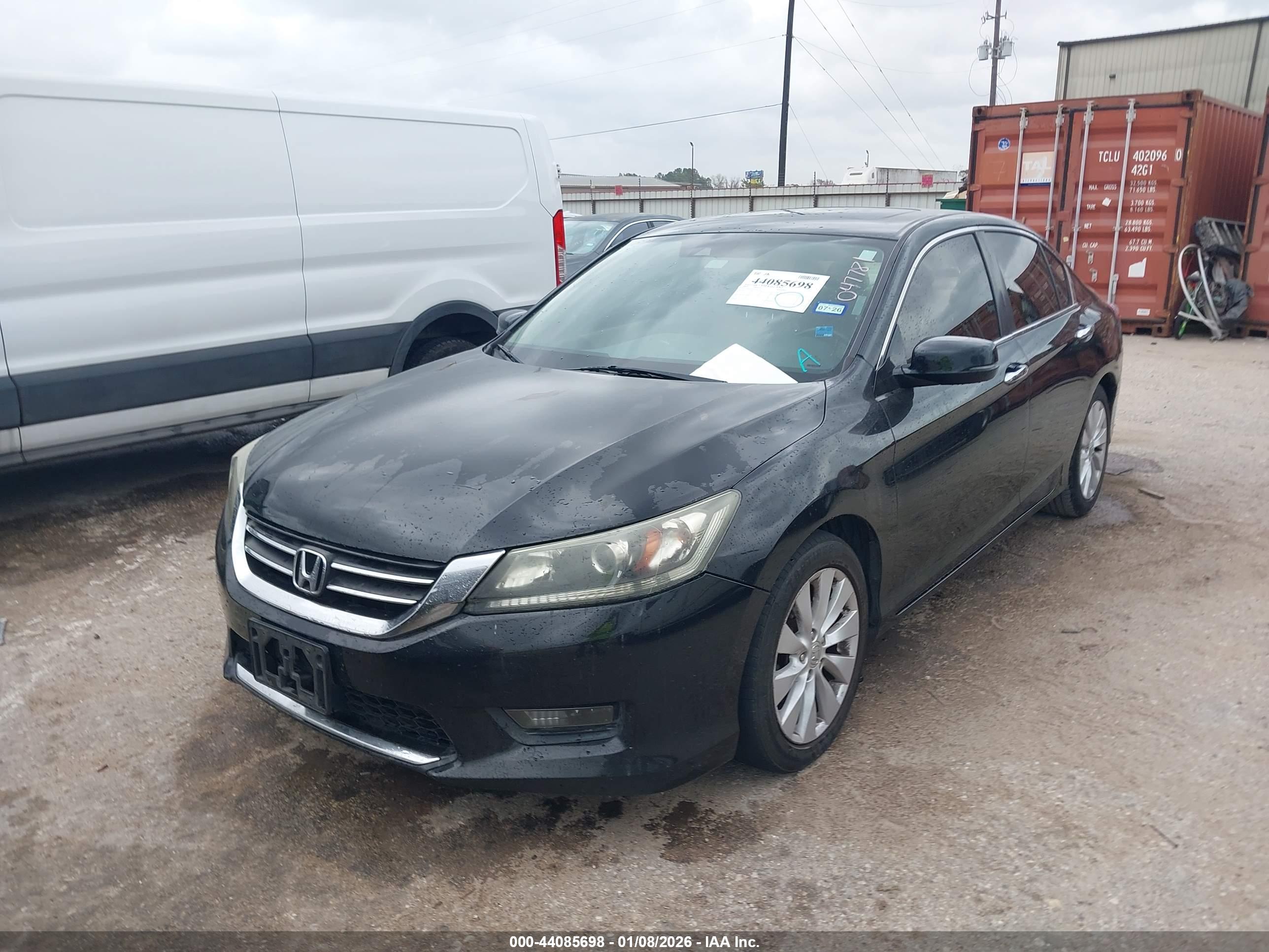 HONDA ACCORD image 2