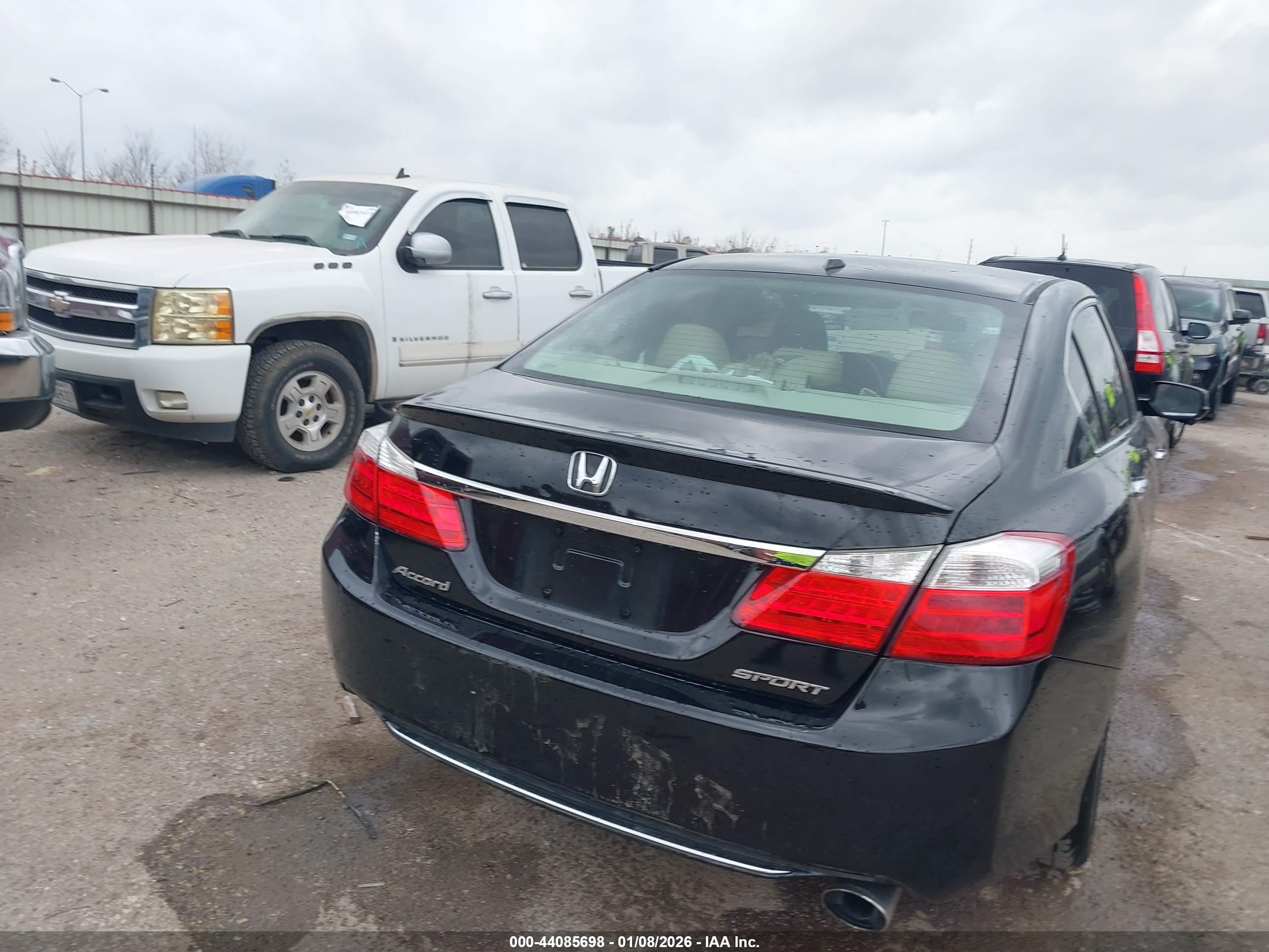 HONDA ACCORD image 4
