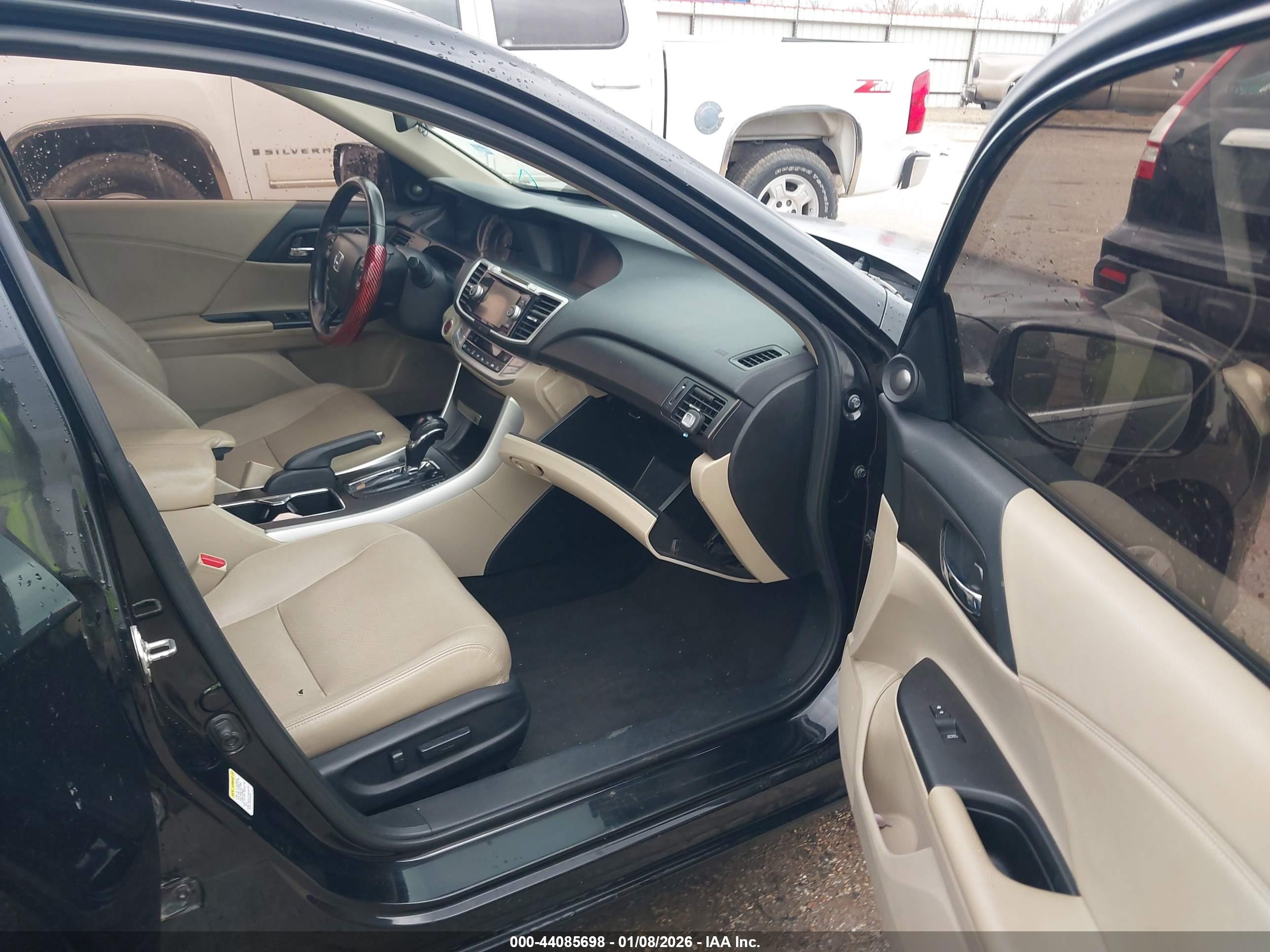 HONDA ACCORD image 5