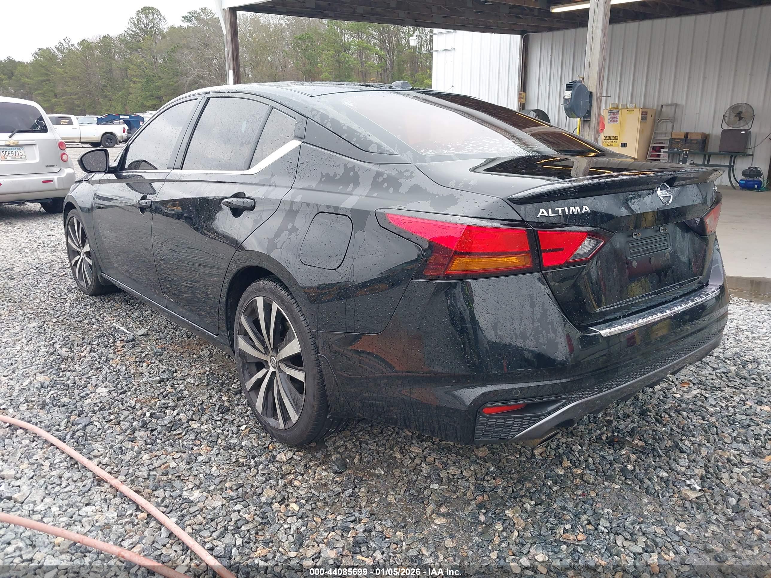 NISSAN ALTIMA image 3