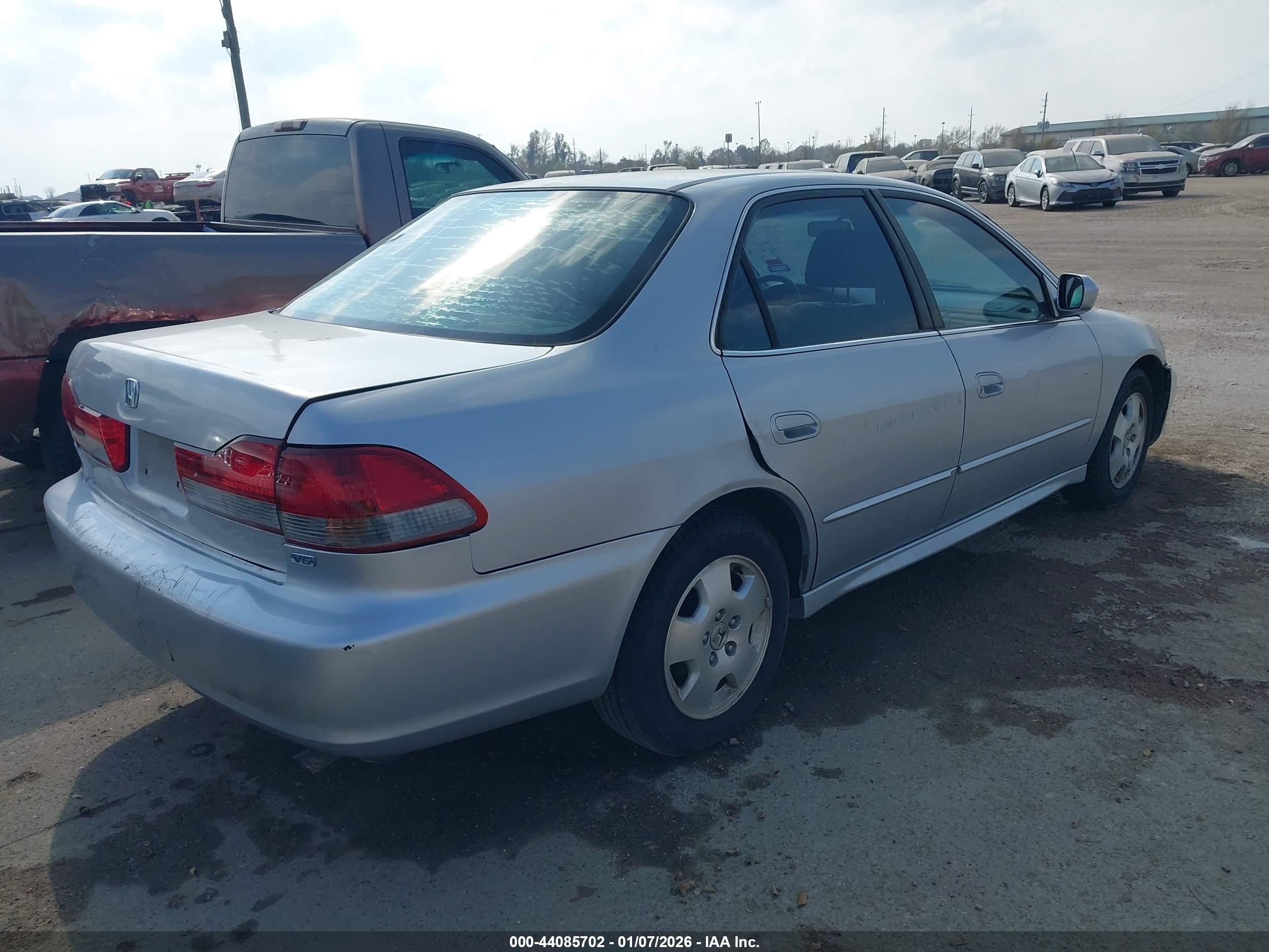 HONDA ACCORD image 4