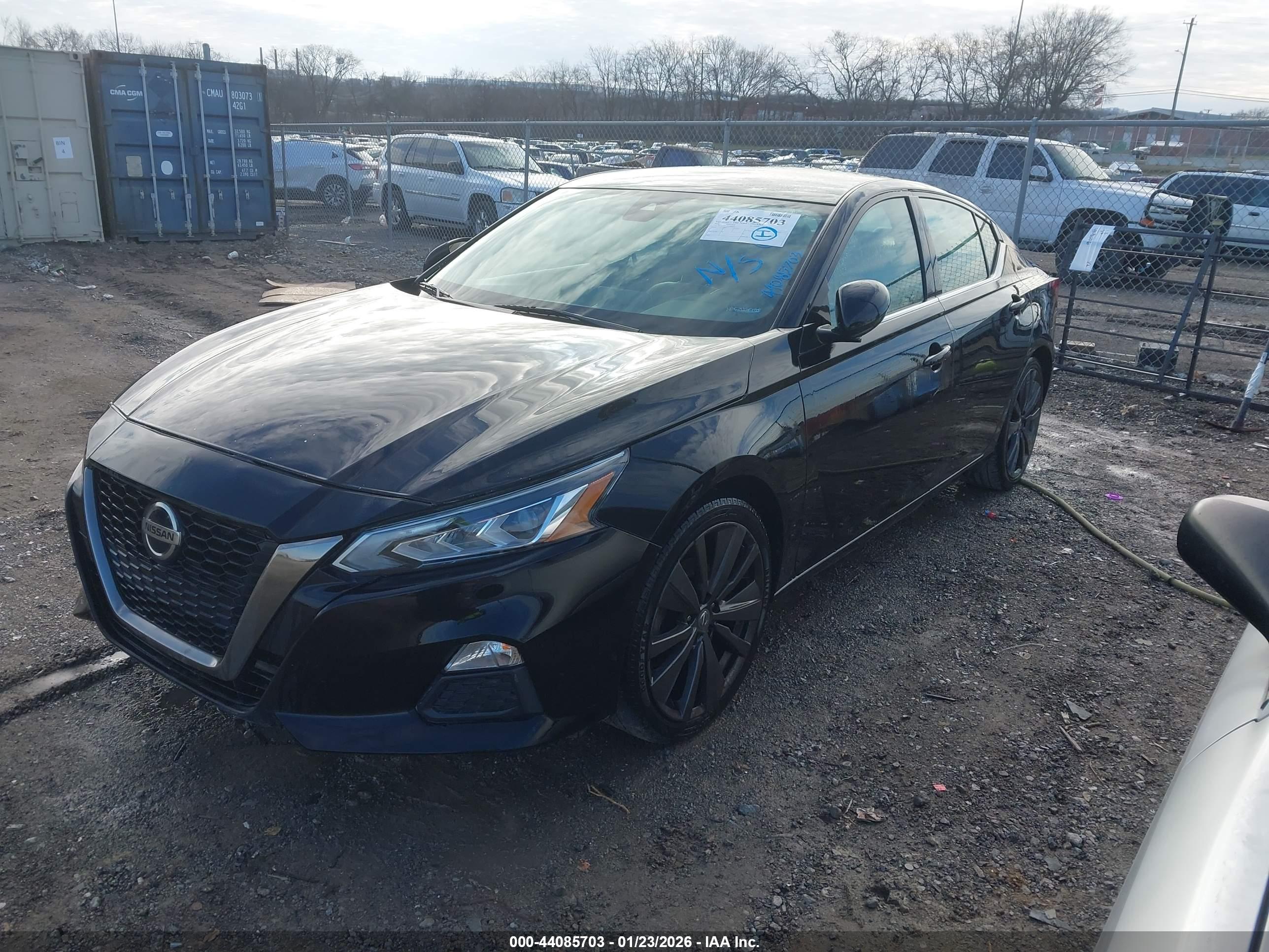 NISSAN ALTIMA image 2