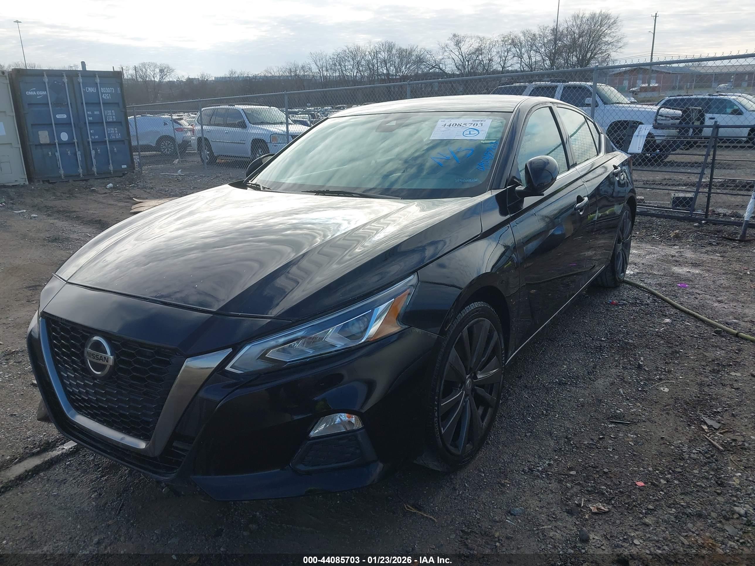 NISSAN ALTIMA image 6