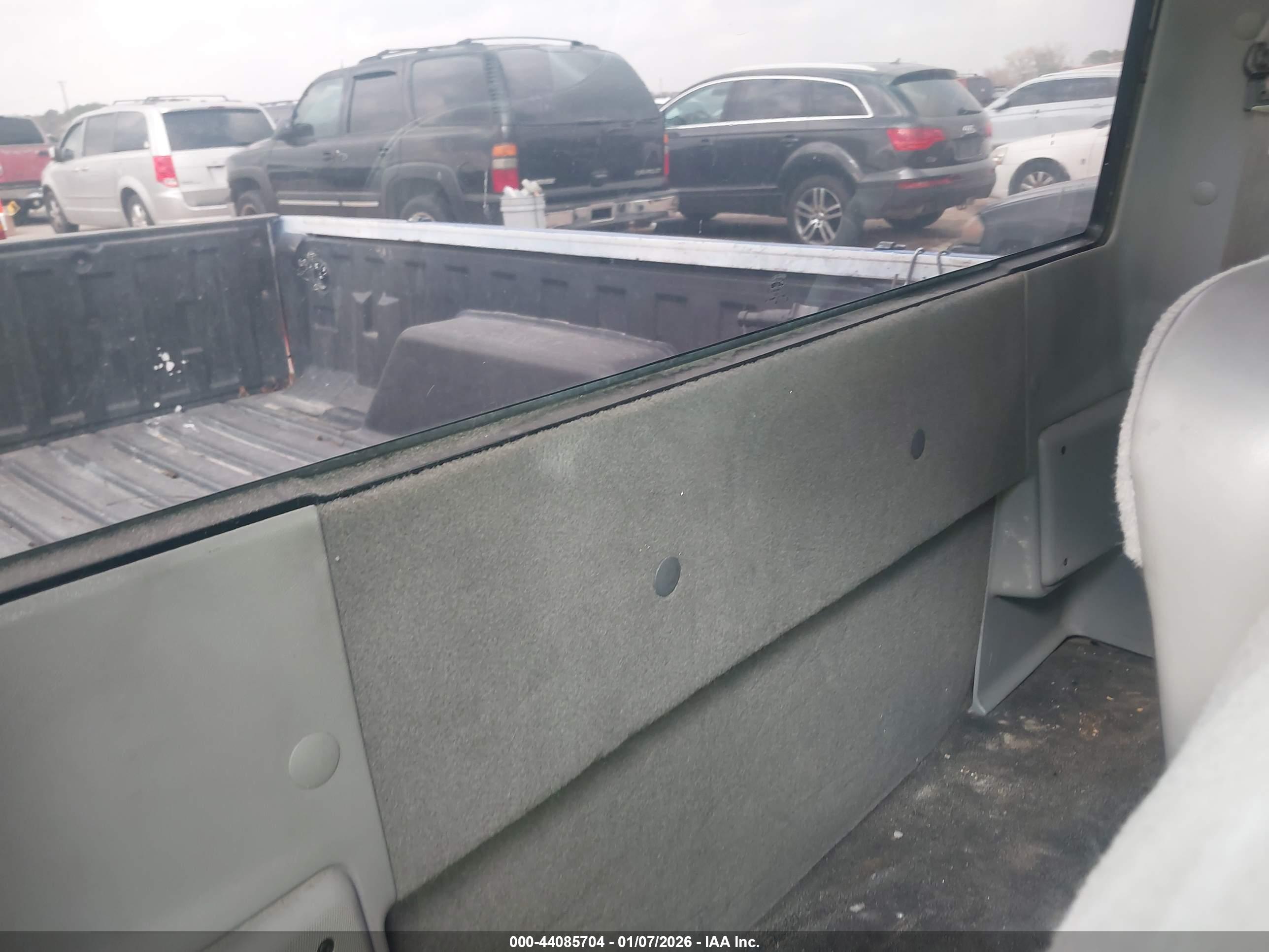 FORD RANGER image 8