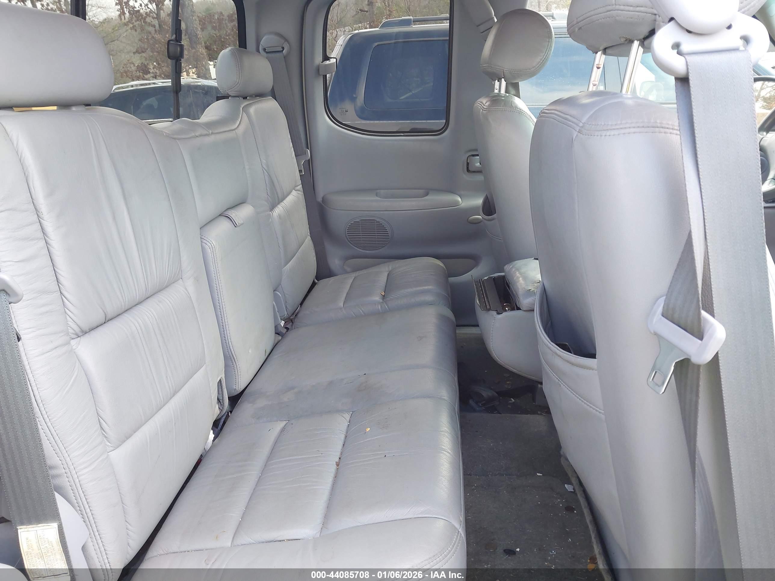 TOYOTA TUNDRA image 8
