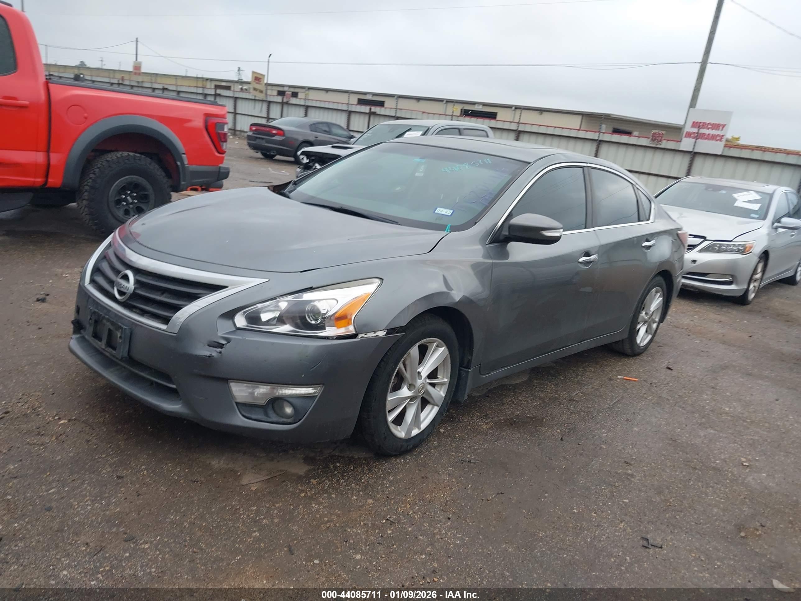 NISSAN ALTIMA image 2