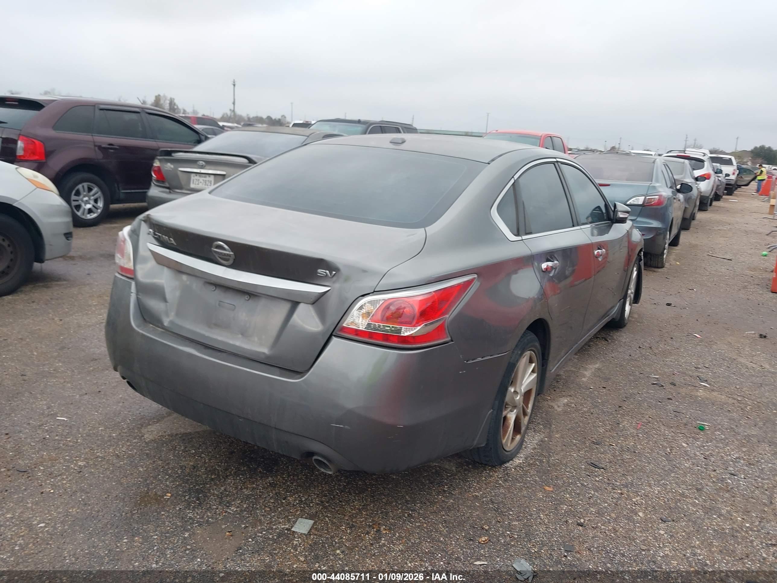 NISSAN ALTIMA image 4