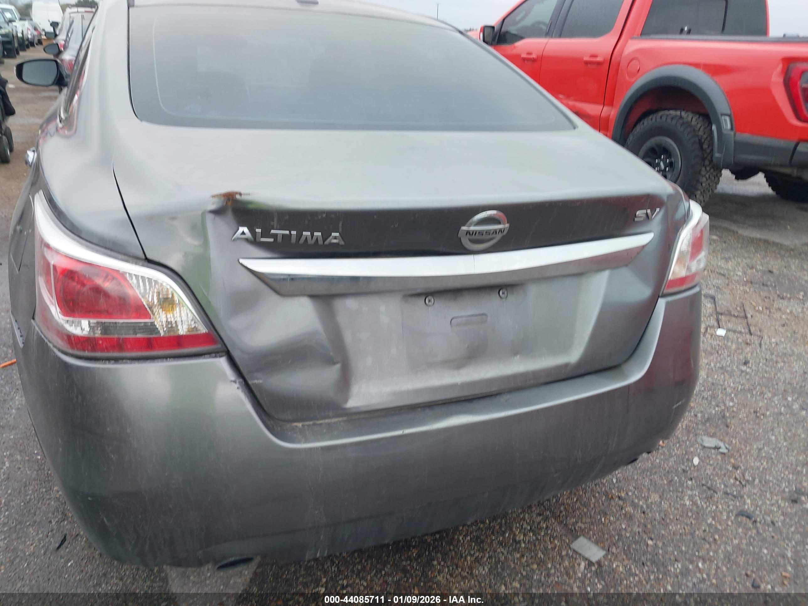 NISSAN ALTIMA image 6