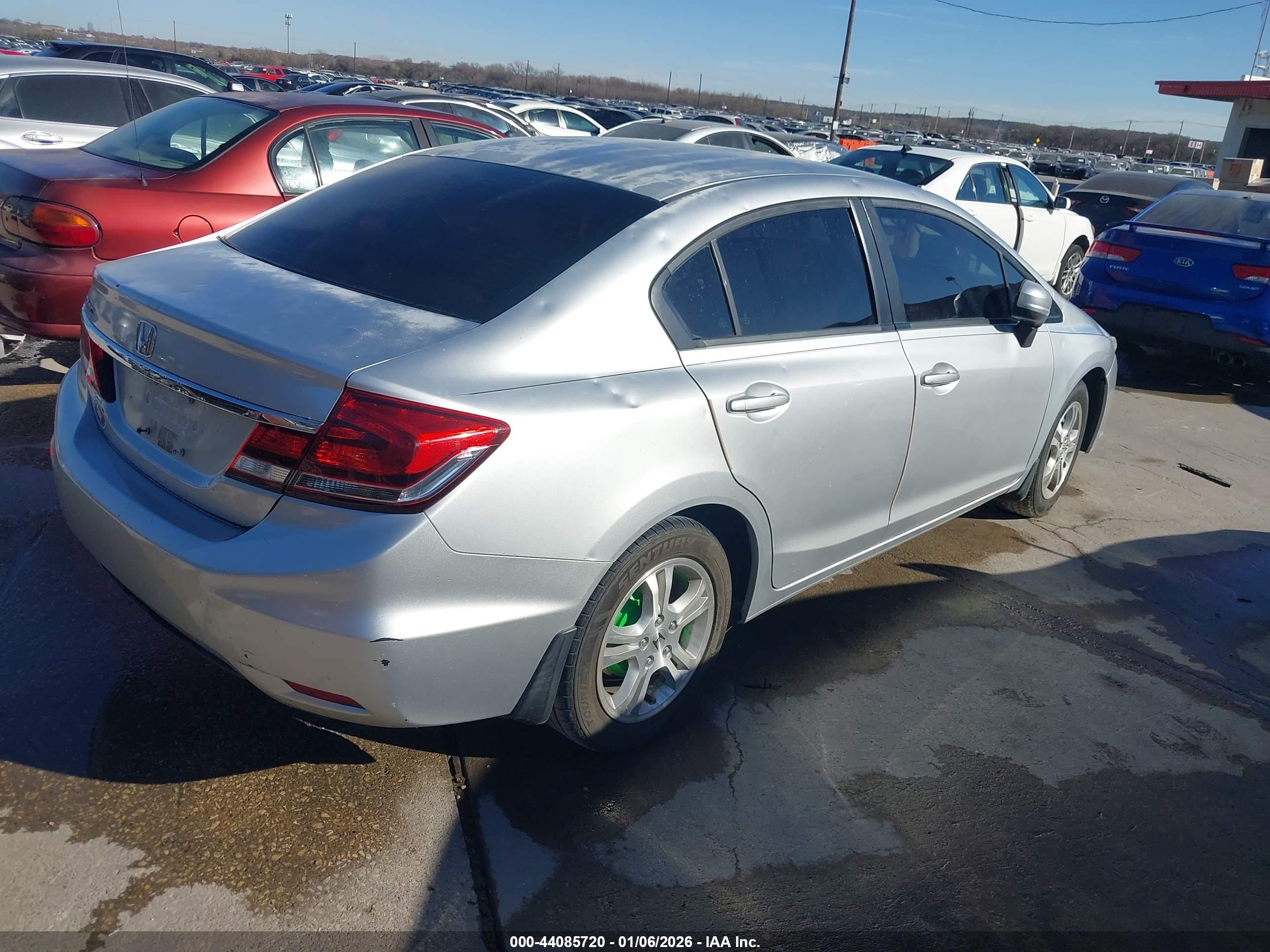 HONDA CIVIC image 4