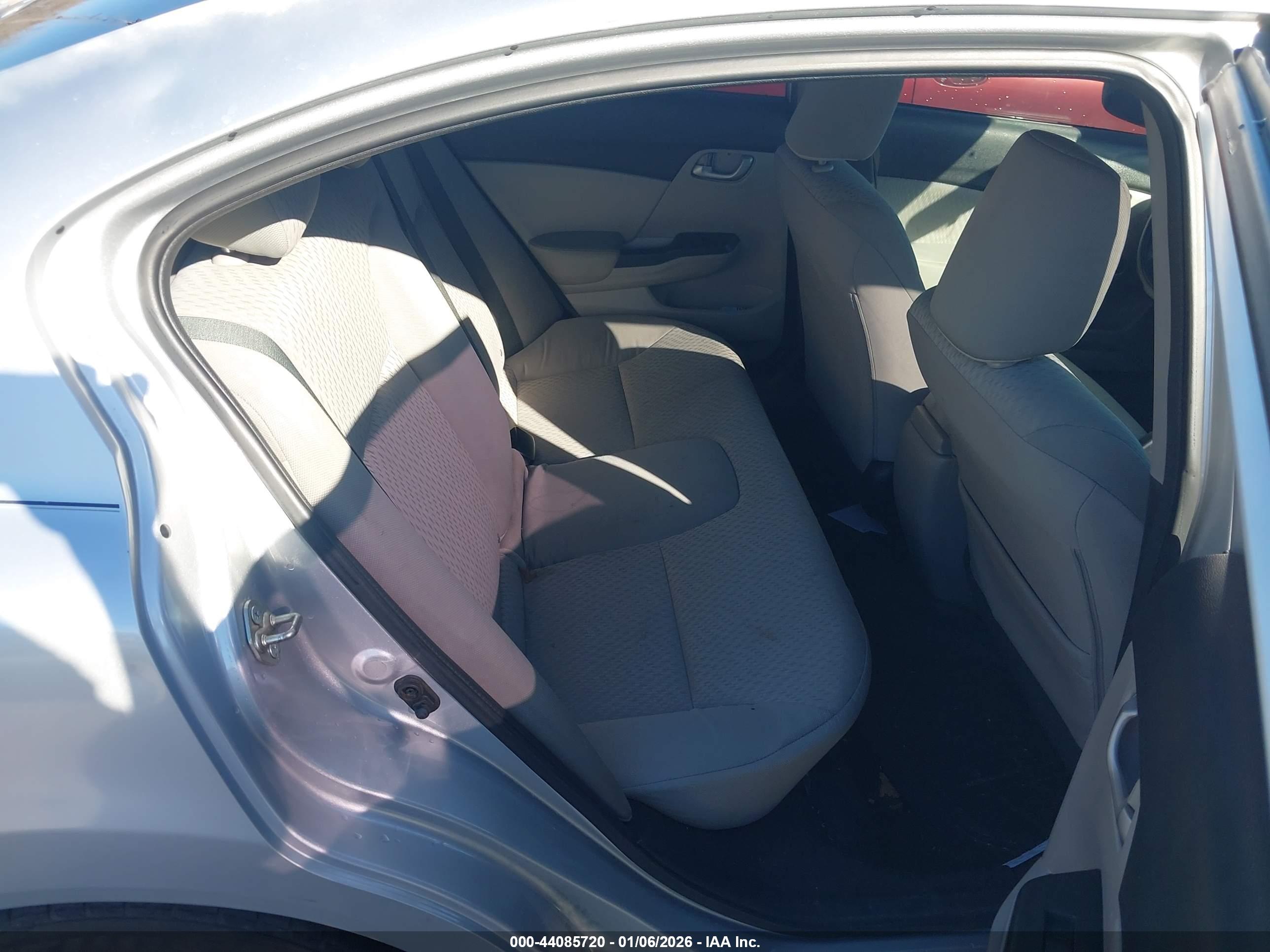 HONDA CIVIC image 8