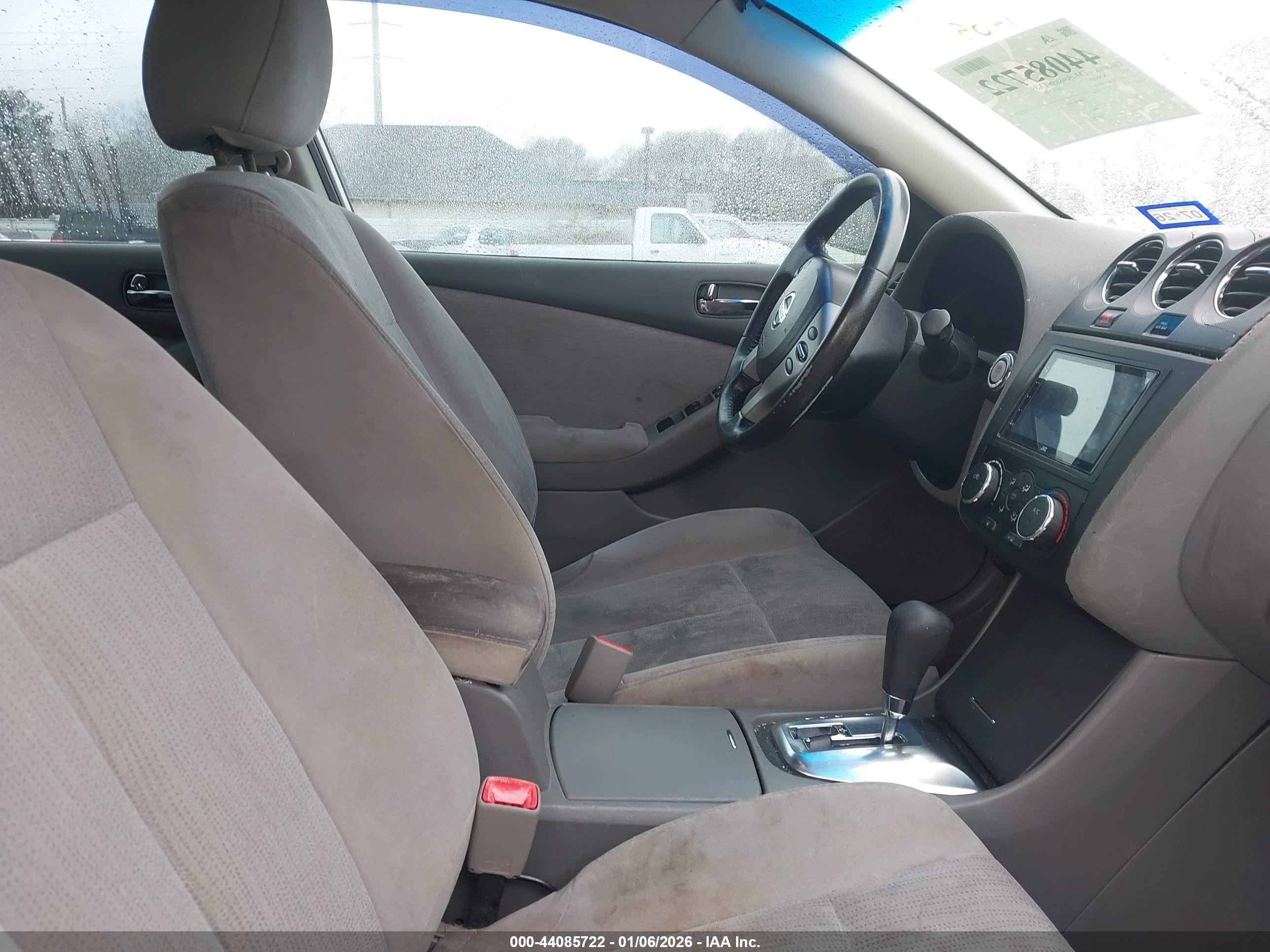 NISSAN ALTIMA image 5