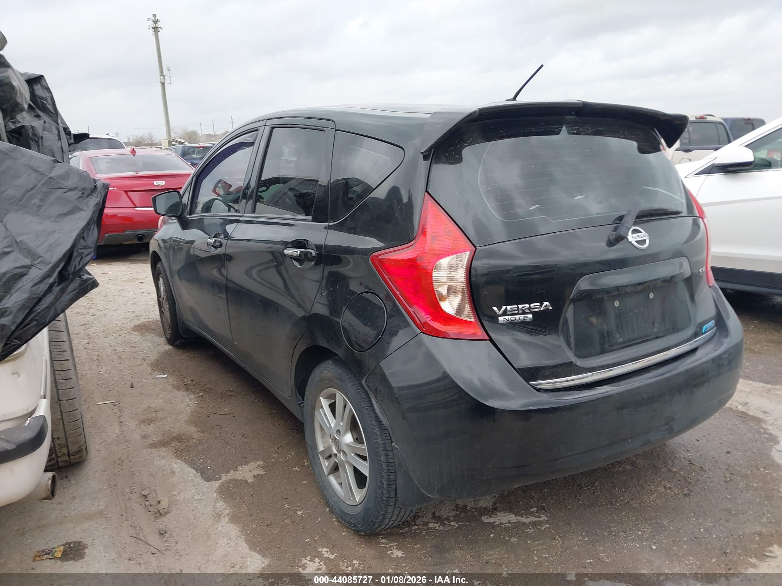 NISSAN VERSA image 3