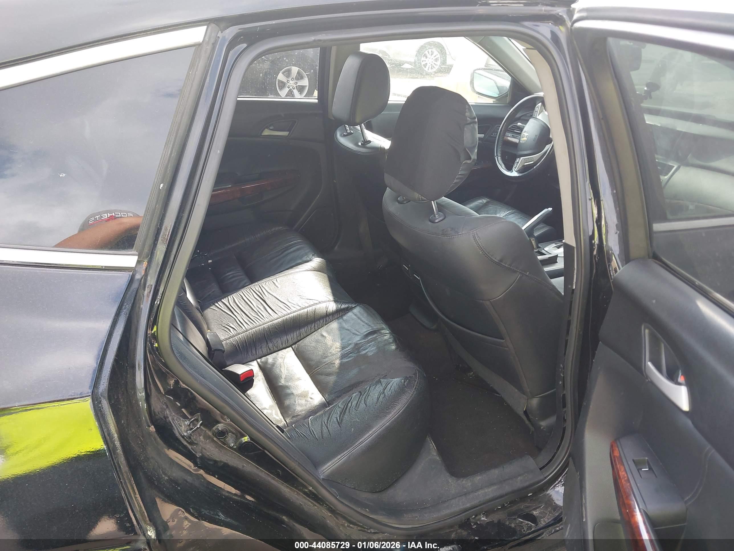 HONDA CROSSTOUR image 8