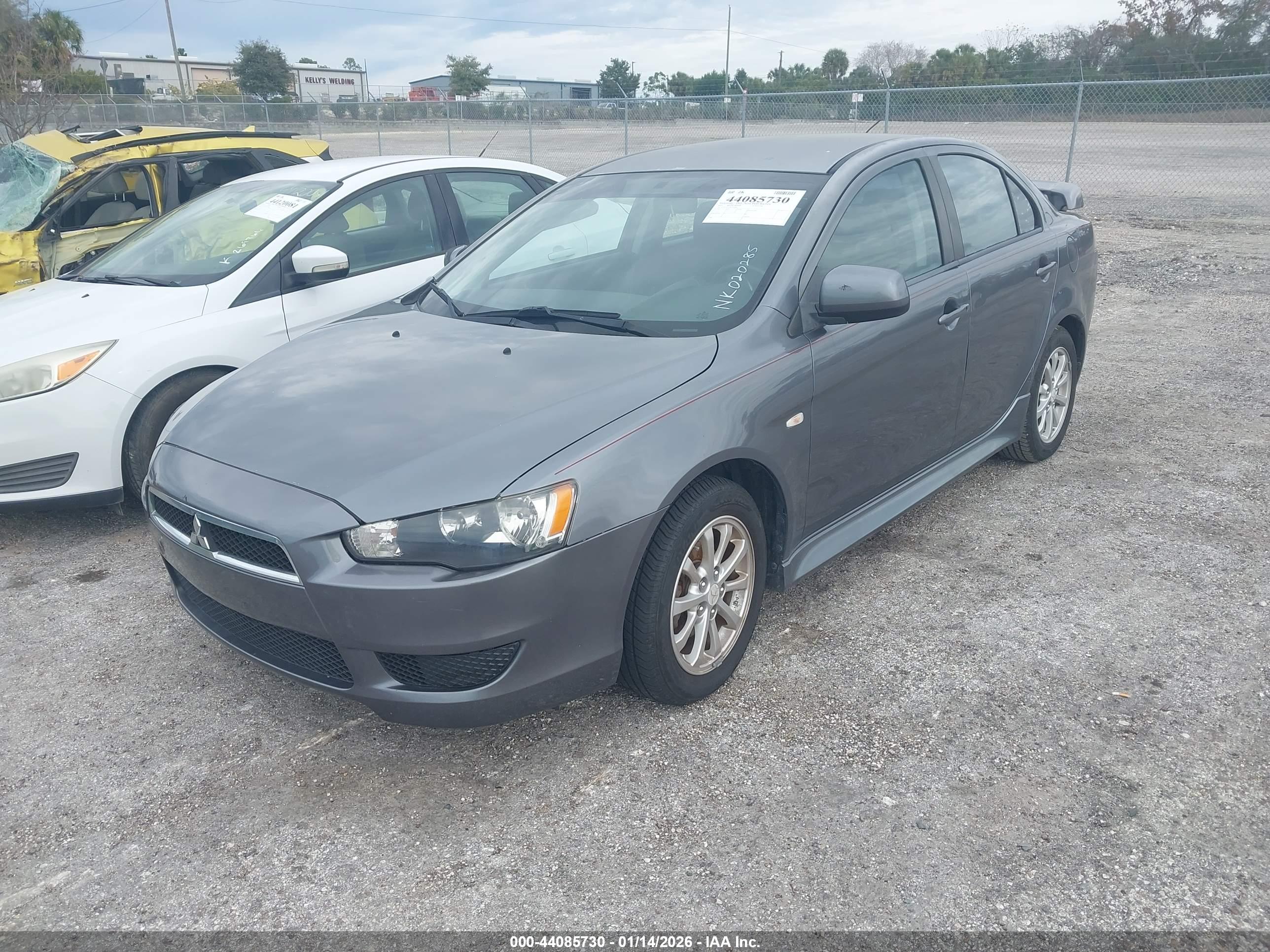 MITSUBISHI LANCER image 6