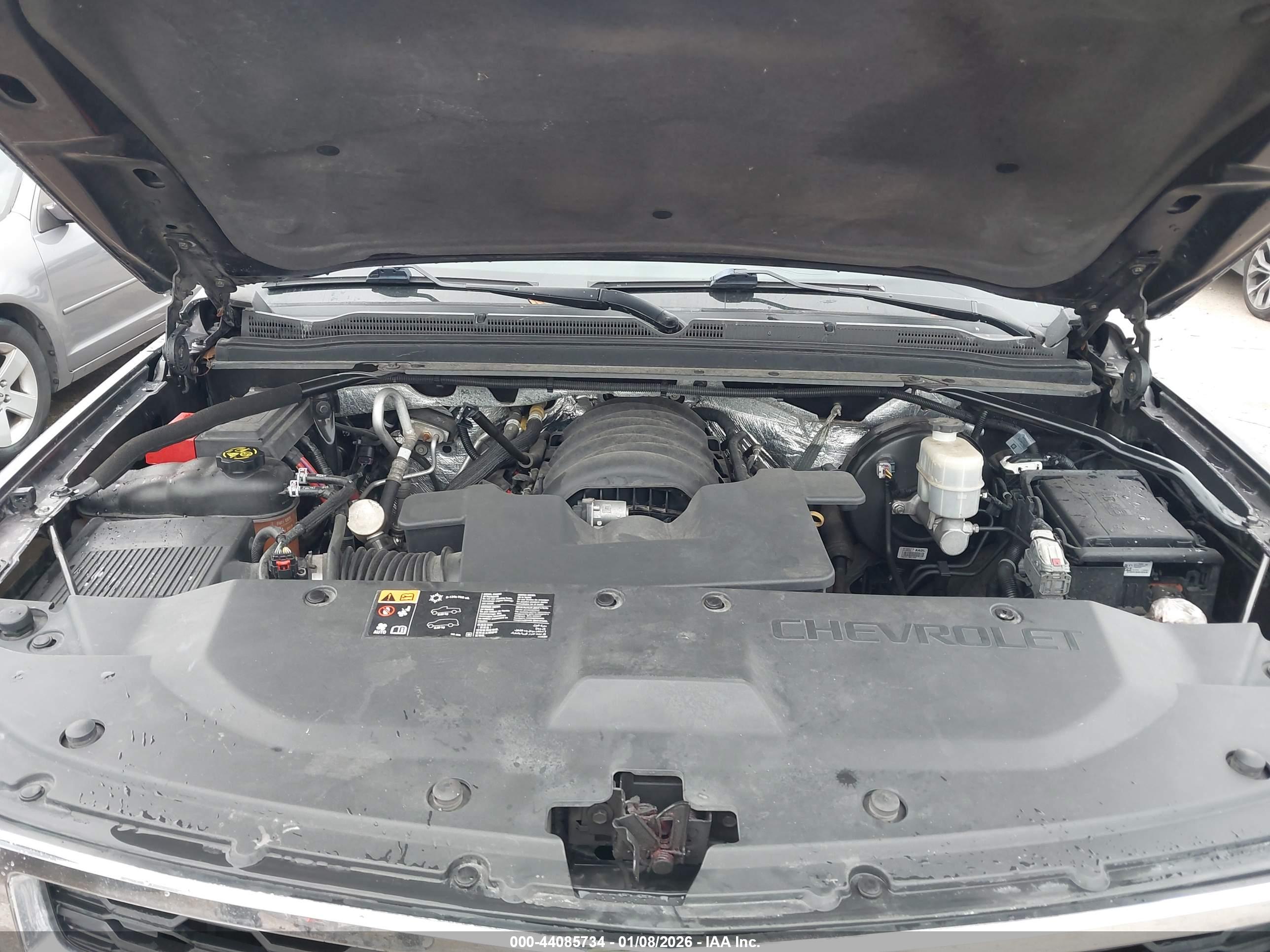 CHEVROLET SUBURBAN image 10