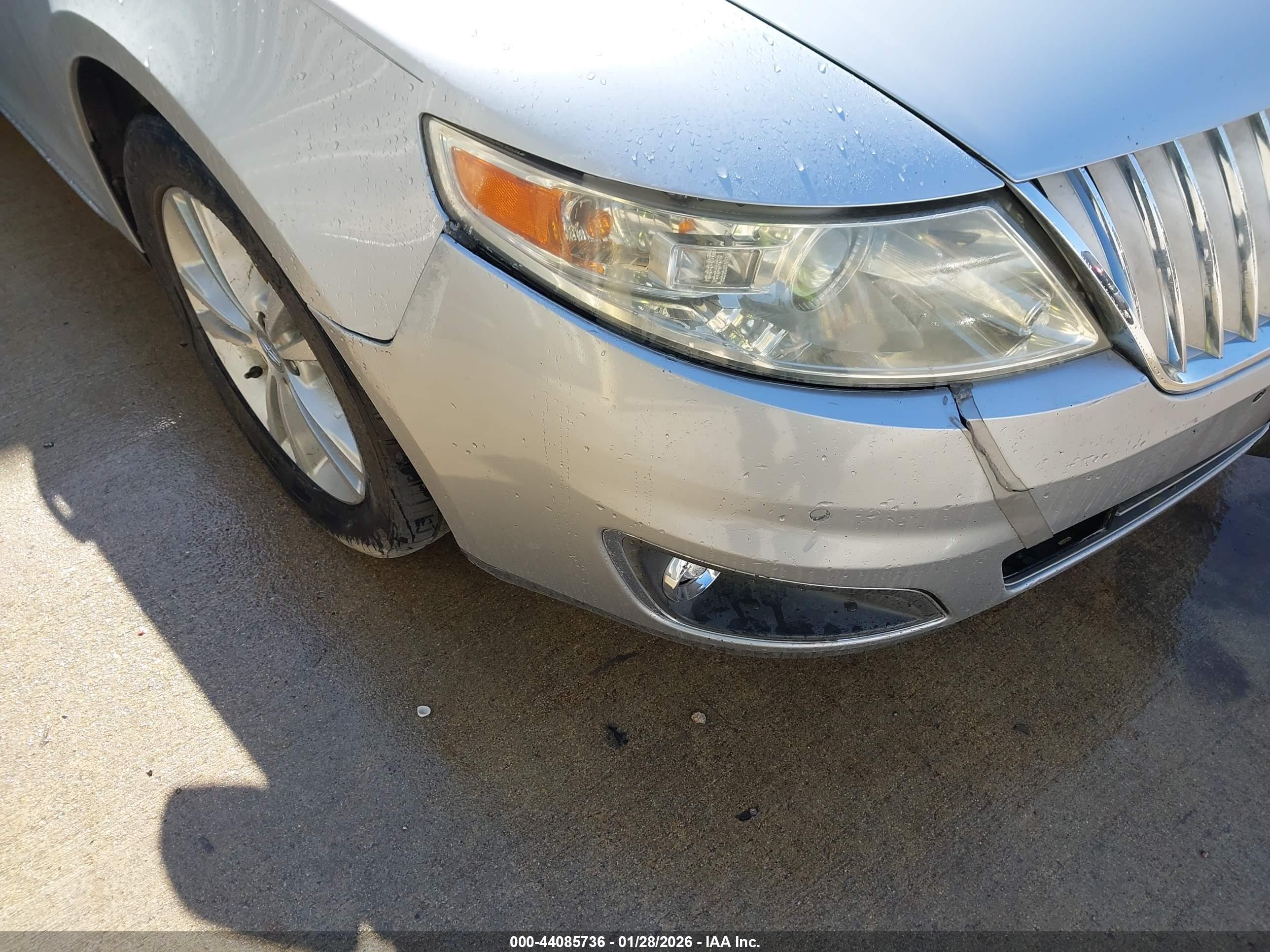 LINCOLN MKS image 6