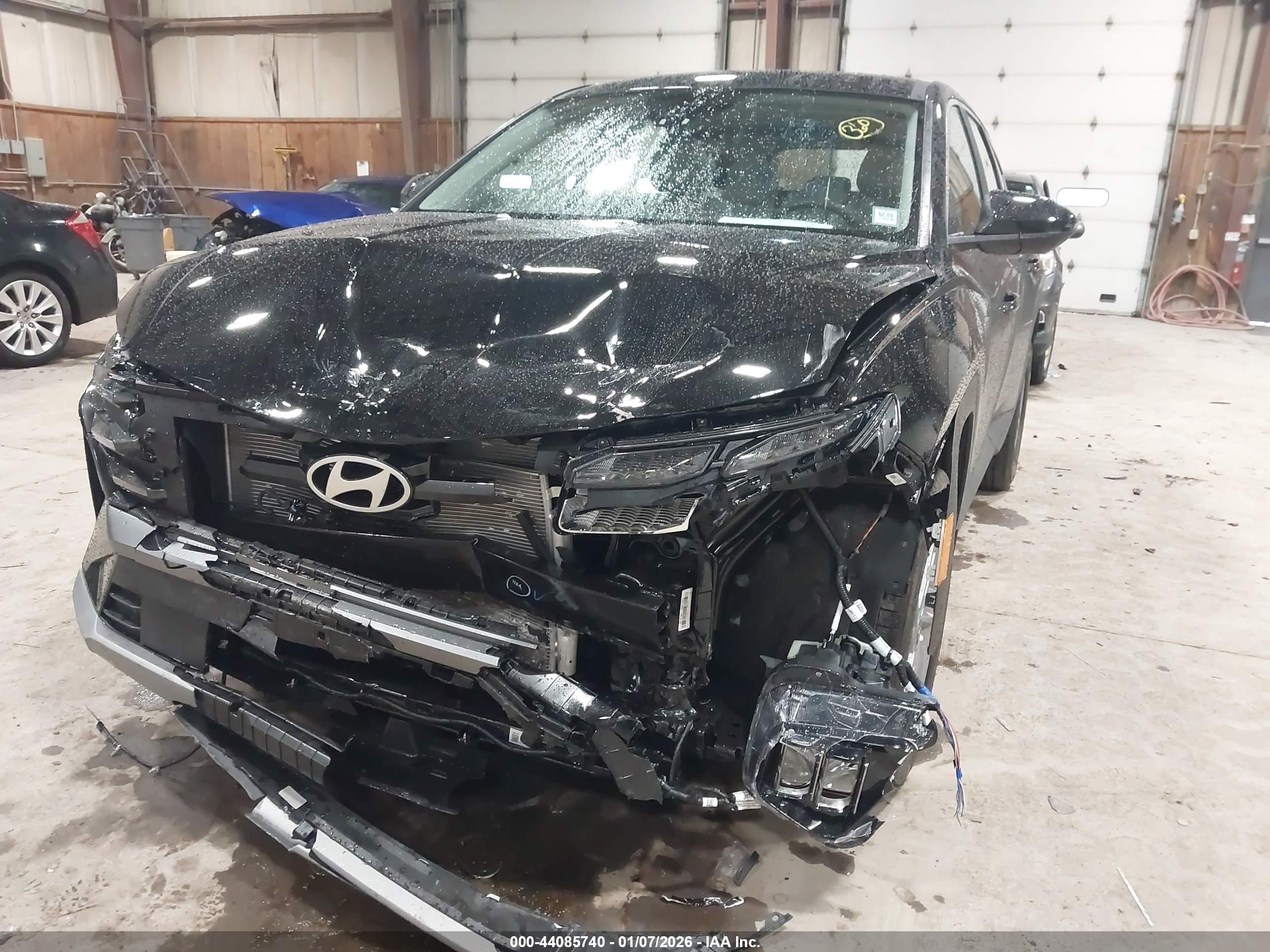 HYUNDAI TUCSON image 6