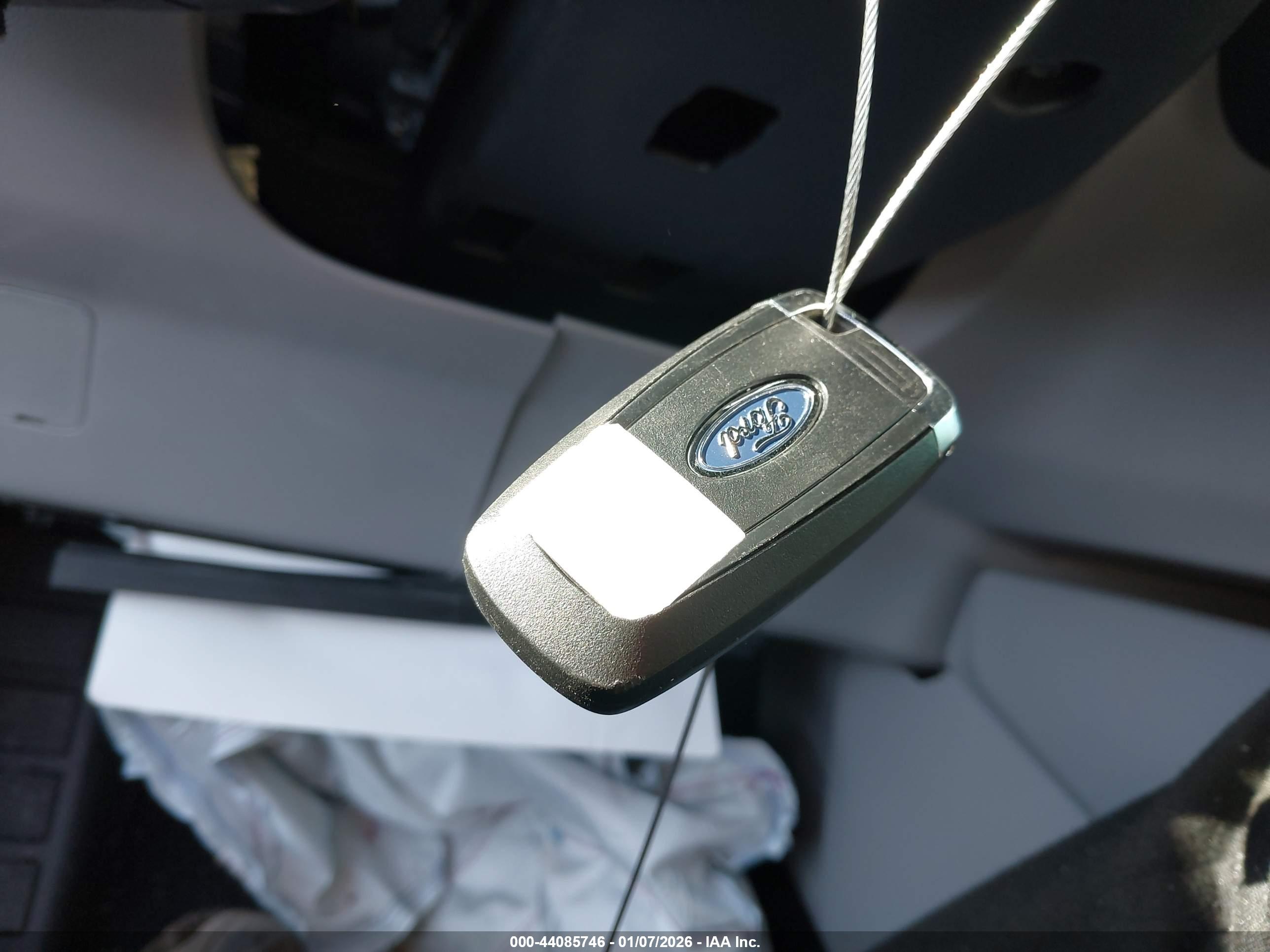 FORD ESCAPE image 11