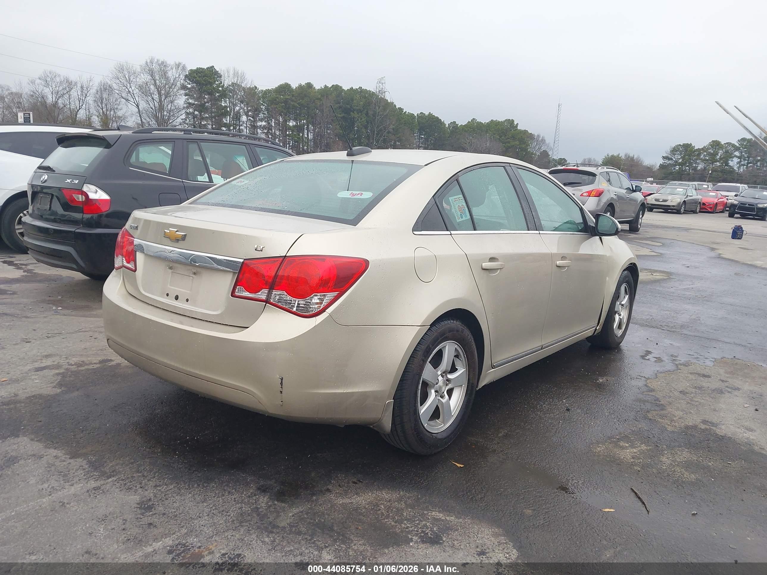 CHEVROLET CRUZE image 4