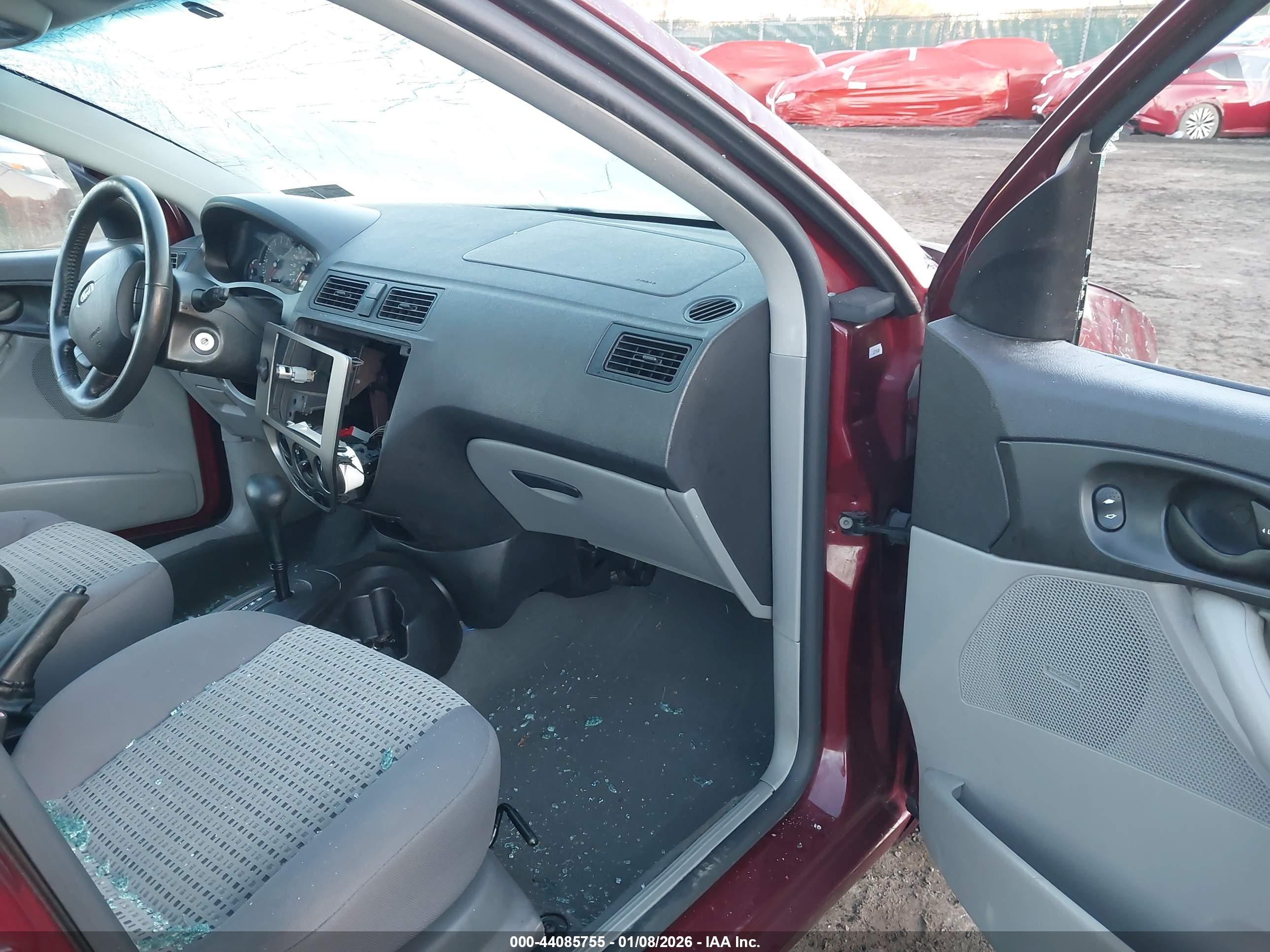 FORD FOCUS image 5