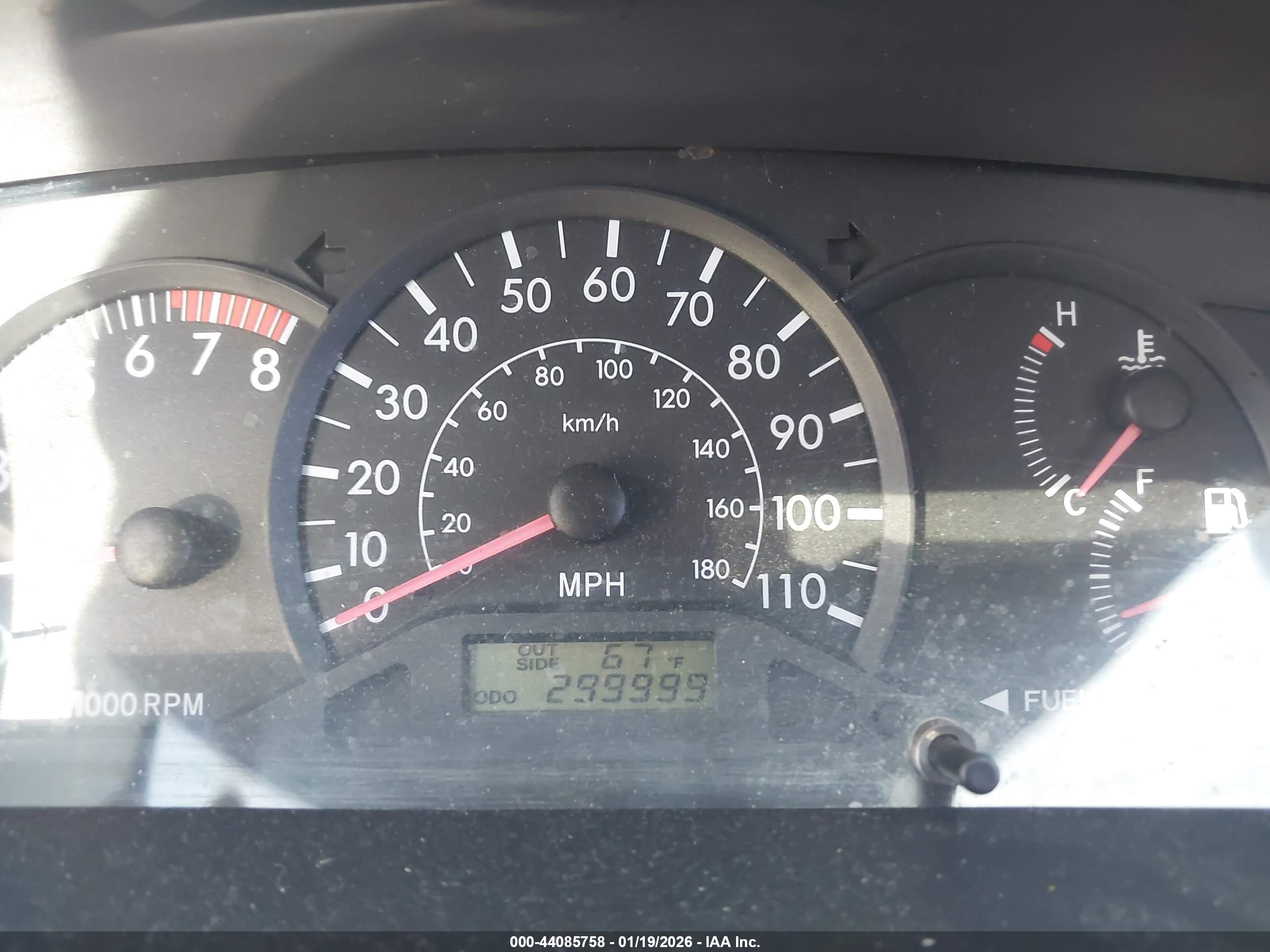 TOYOTA COROLLA image 7