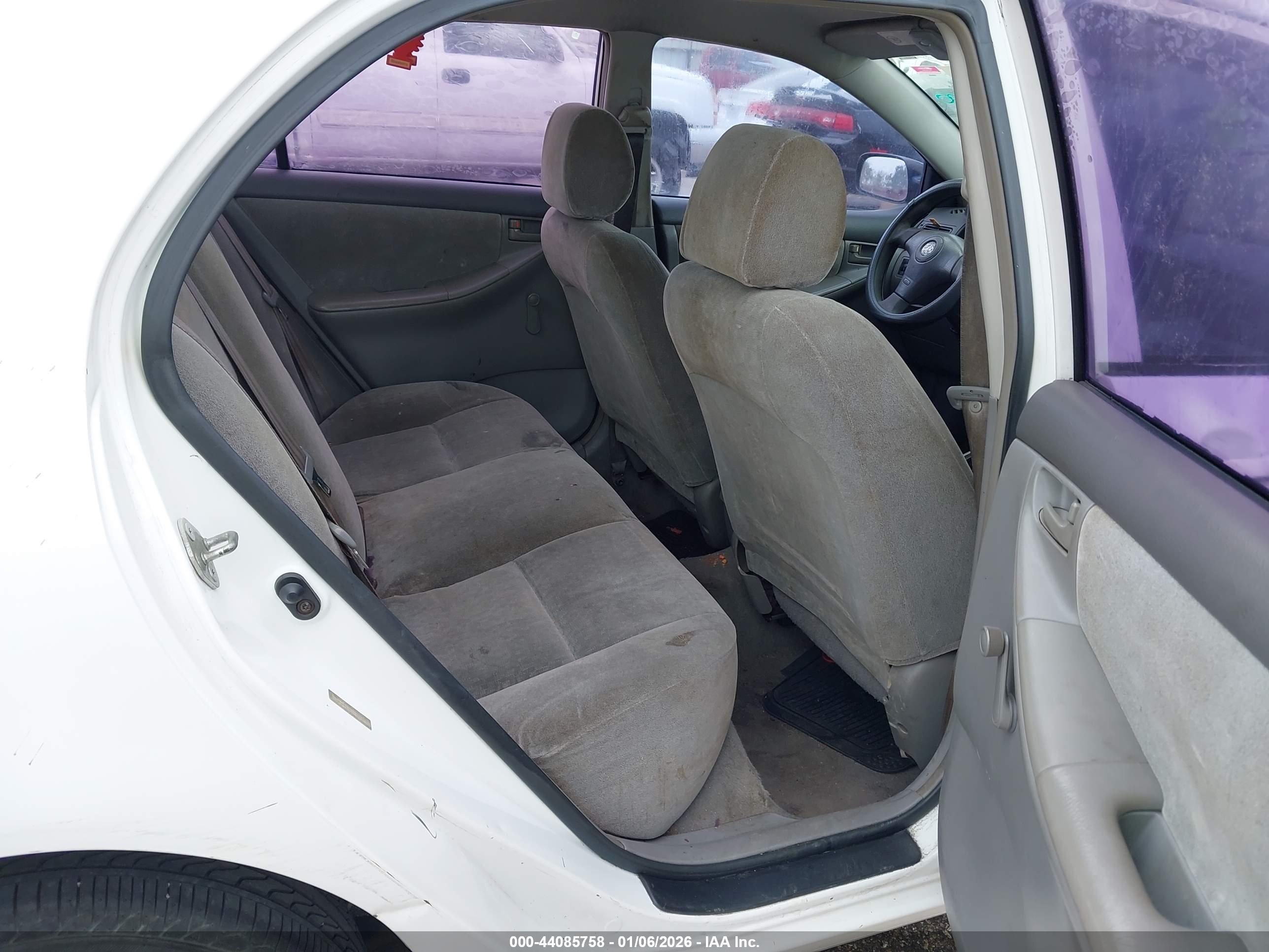 TOYOTA COROLLA image 8