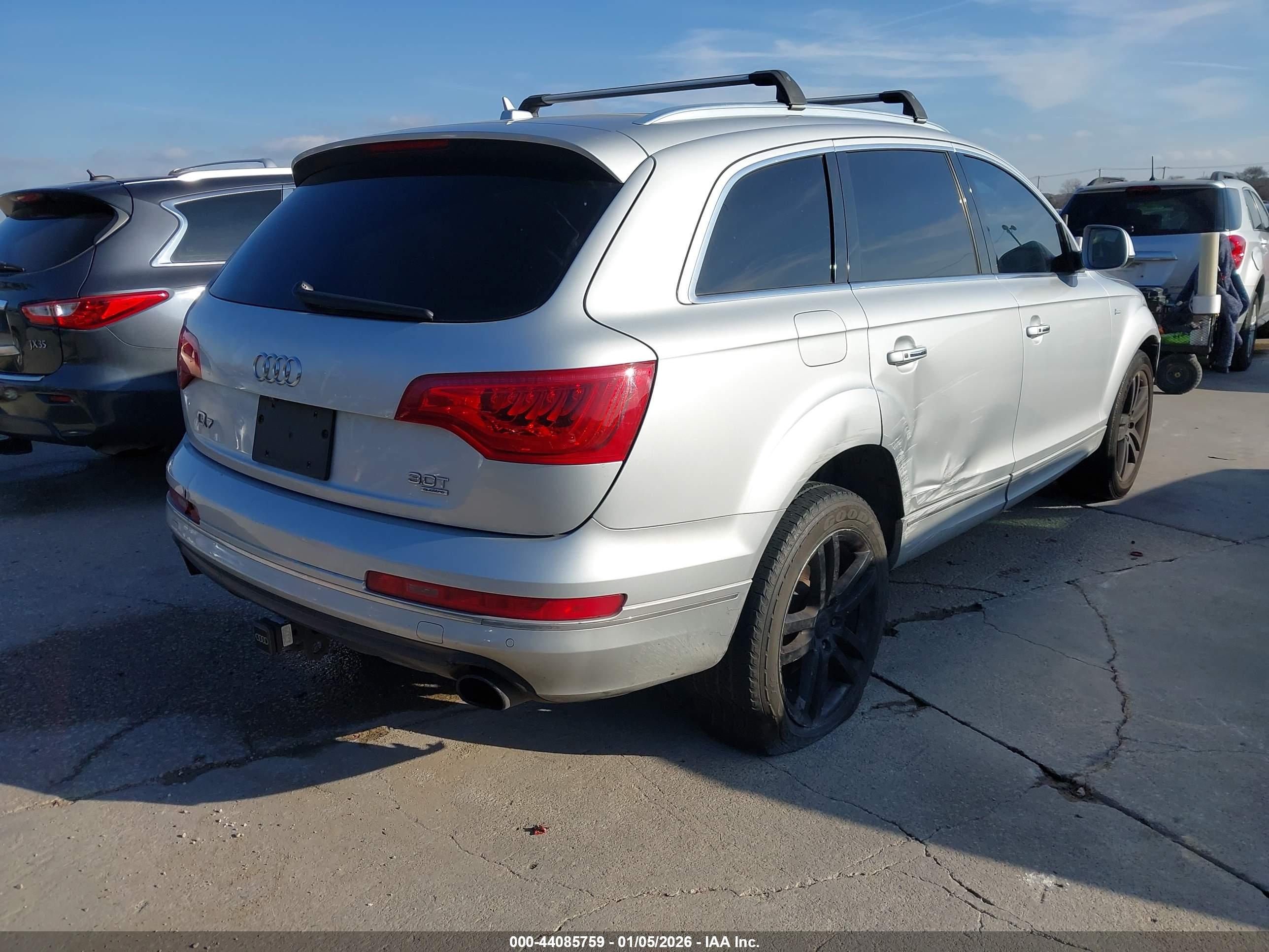 AUDI Q7 image 4