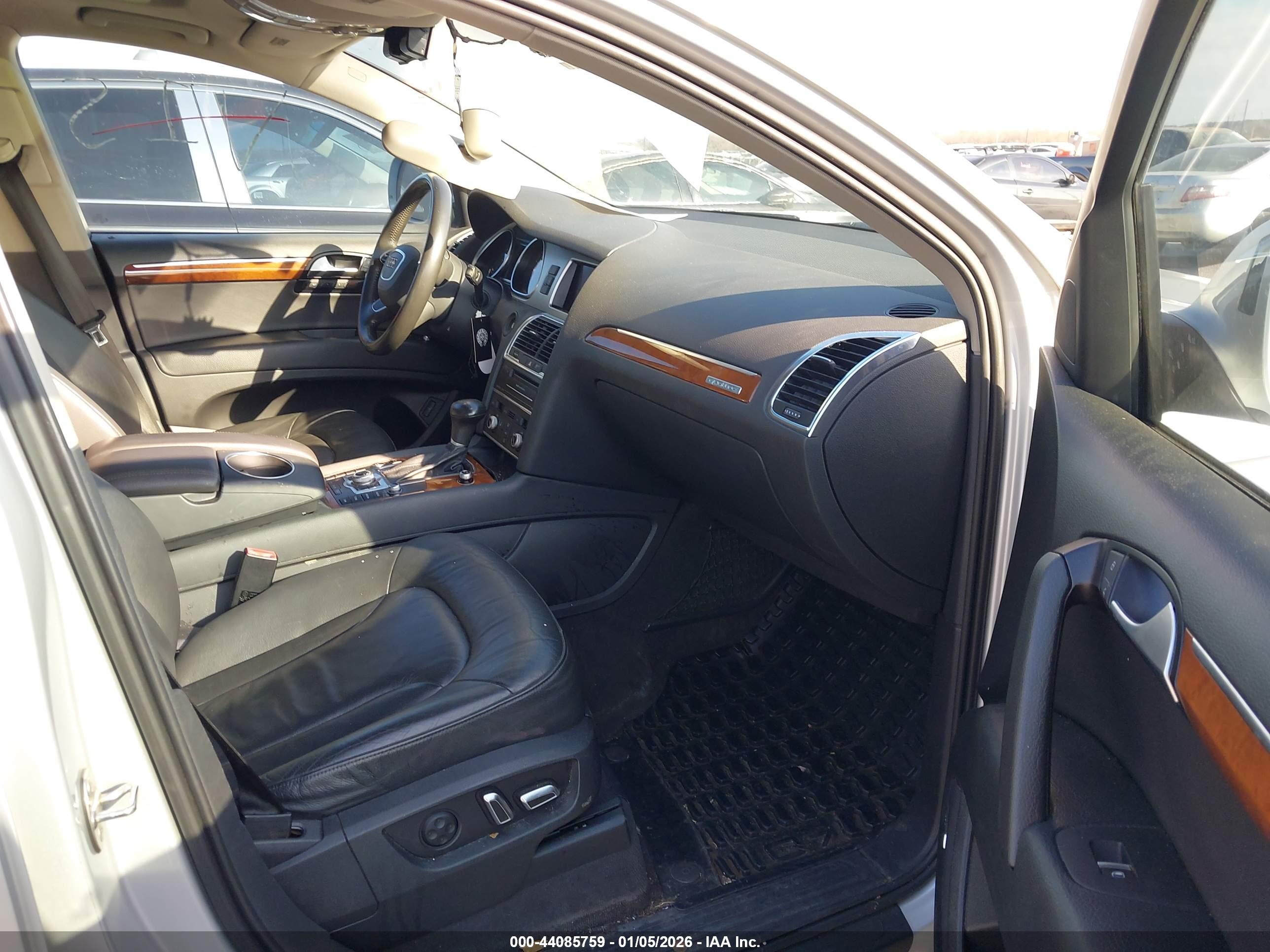 AUDI Q7 image 5
