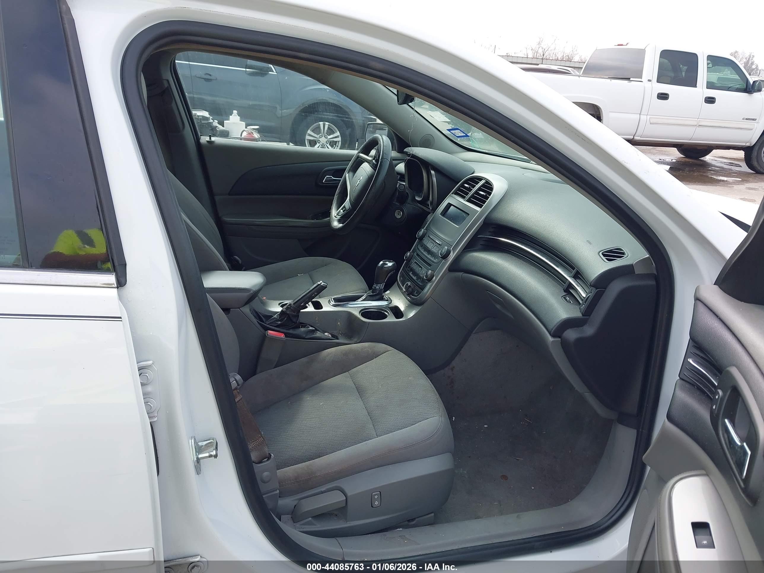 CHEVROLET MALIBU image 5