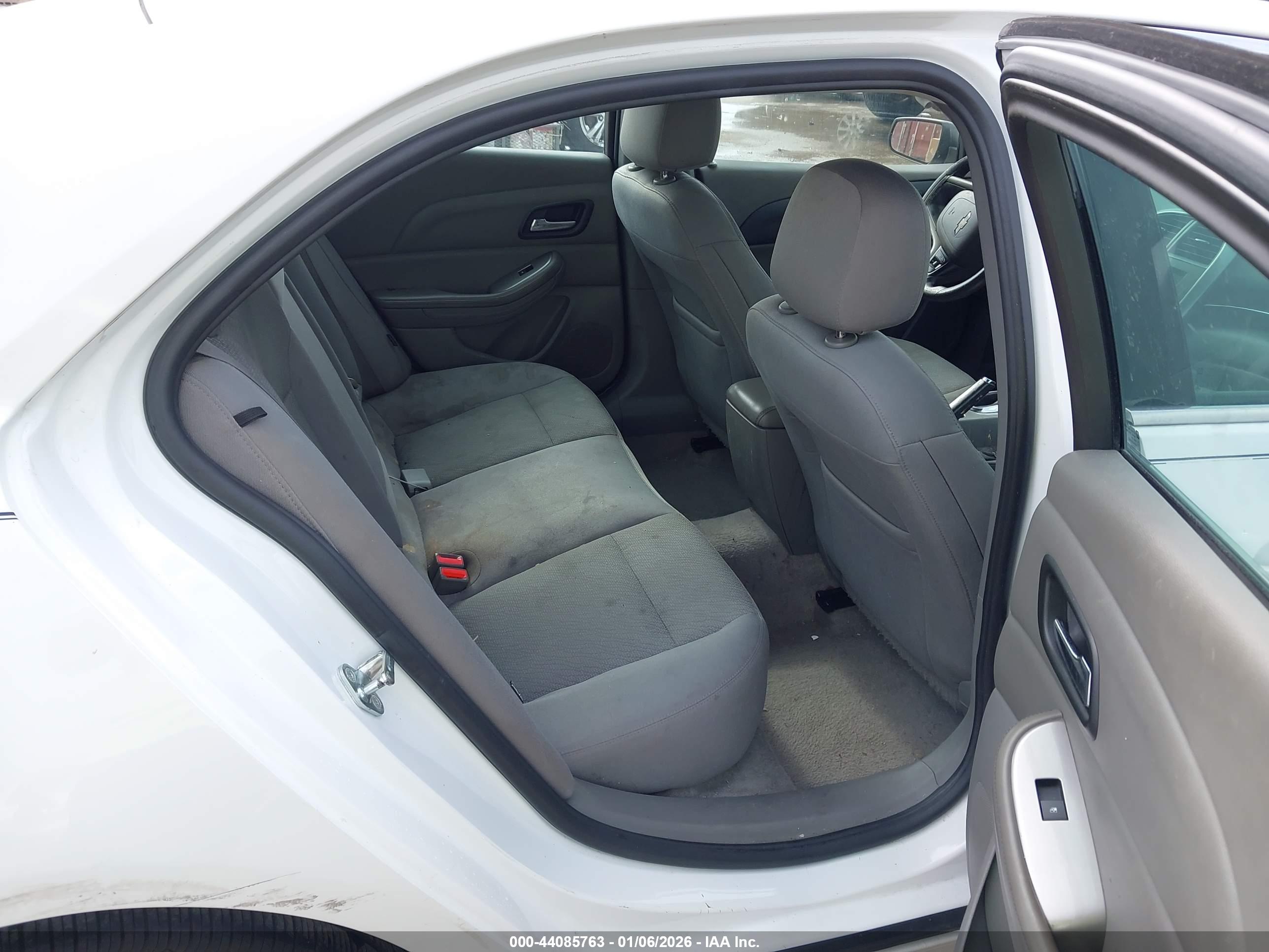 CHEVROLET MALIBU image 8